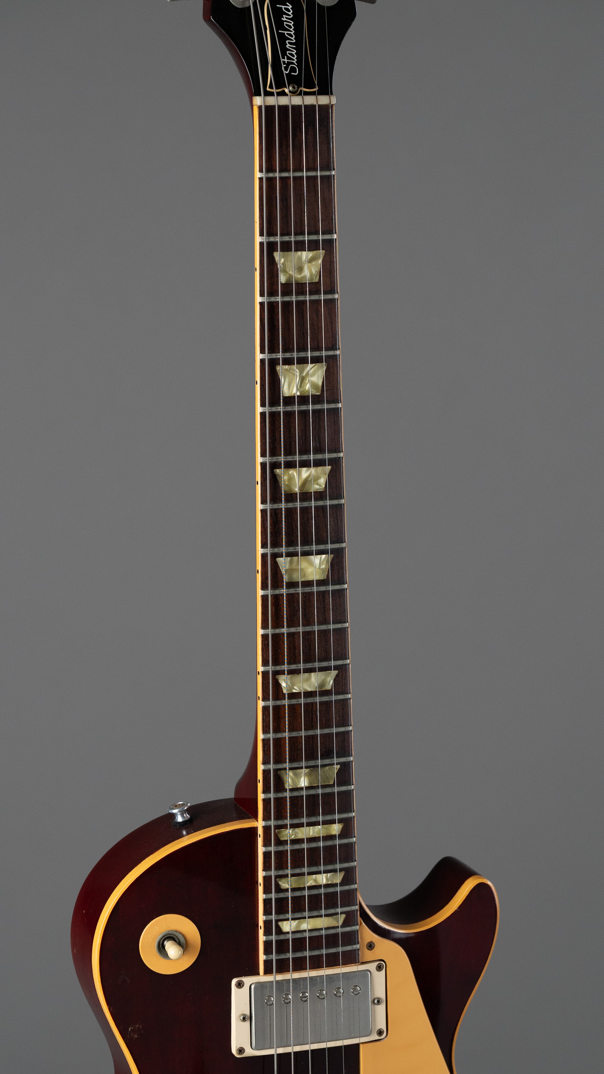 1977 Gibson Les Paul Standard (USA, Wine Red, Chainsaw Case)