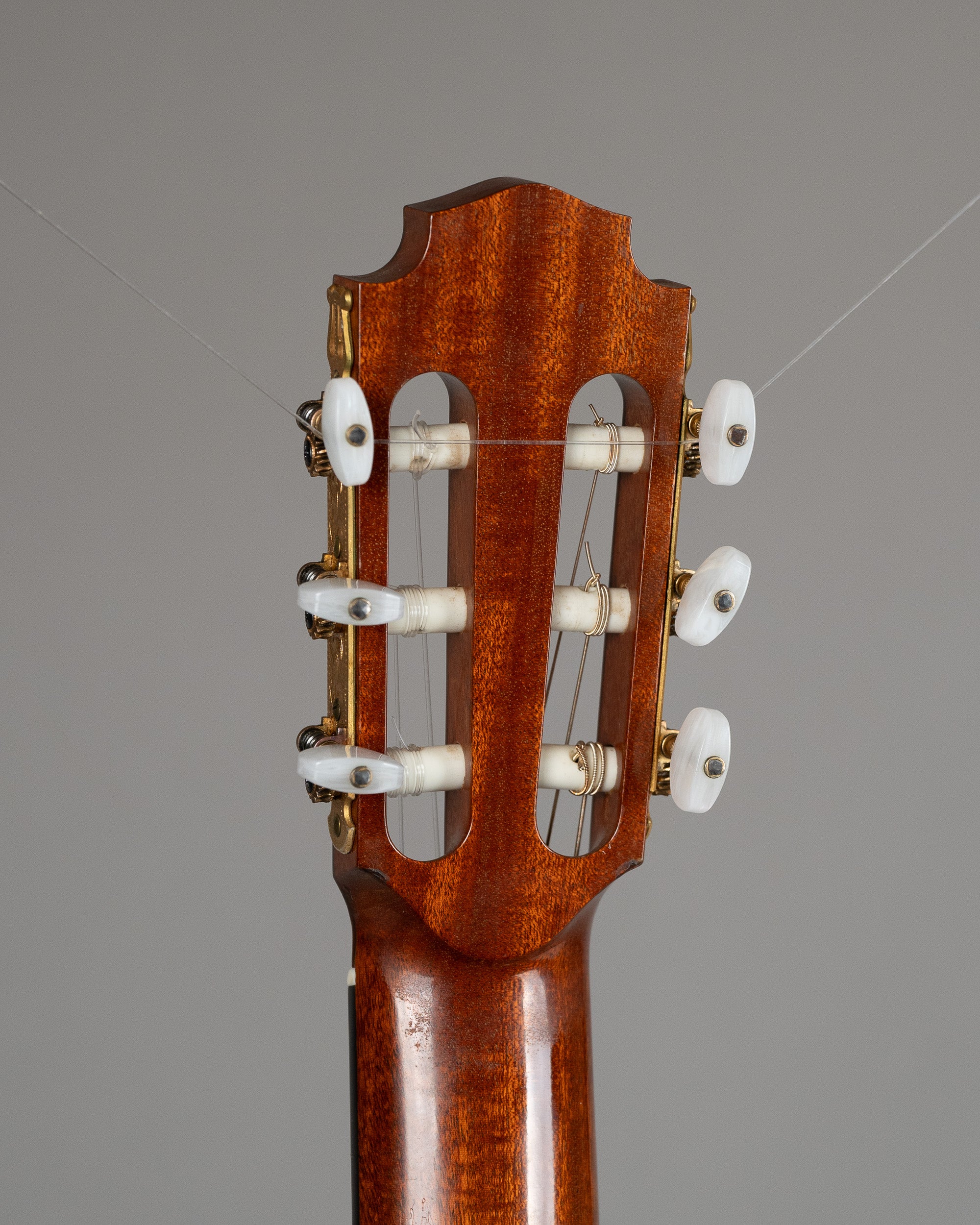 1976 Larrivee Classical (Canada, Natural, OHSC)