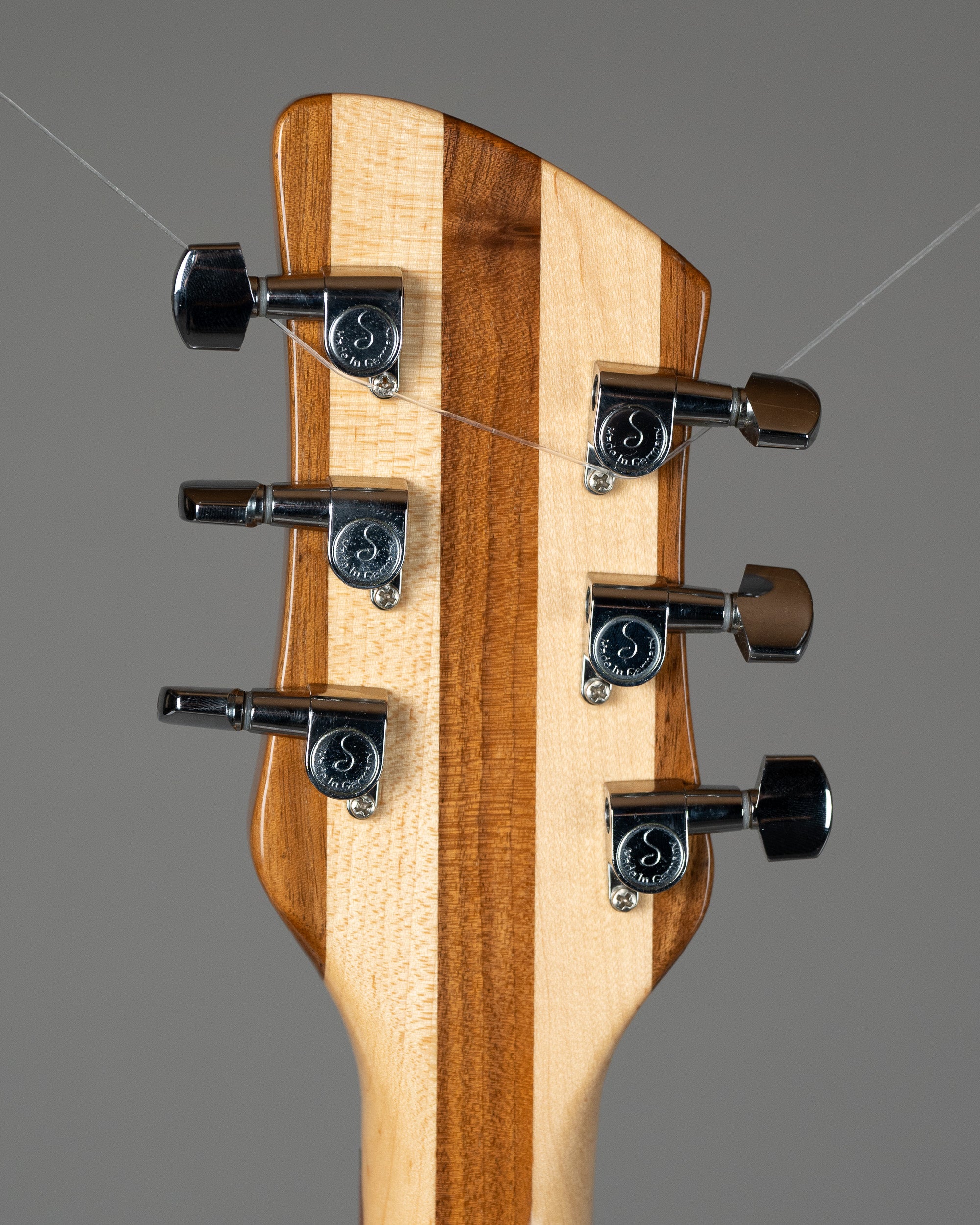 2015 Rickenbacker 330 (USA, Mapleglo, OHSC)