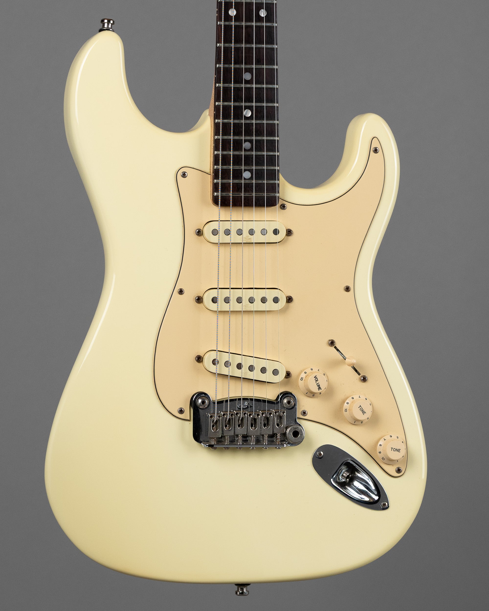 c2010s G&L Legacy (USA, White, HSC)
