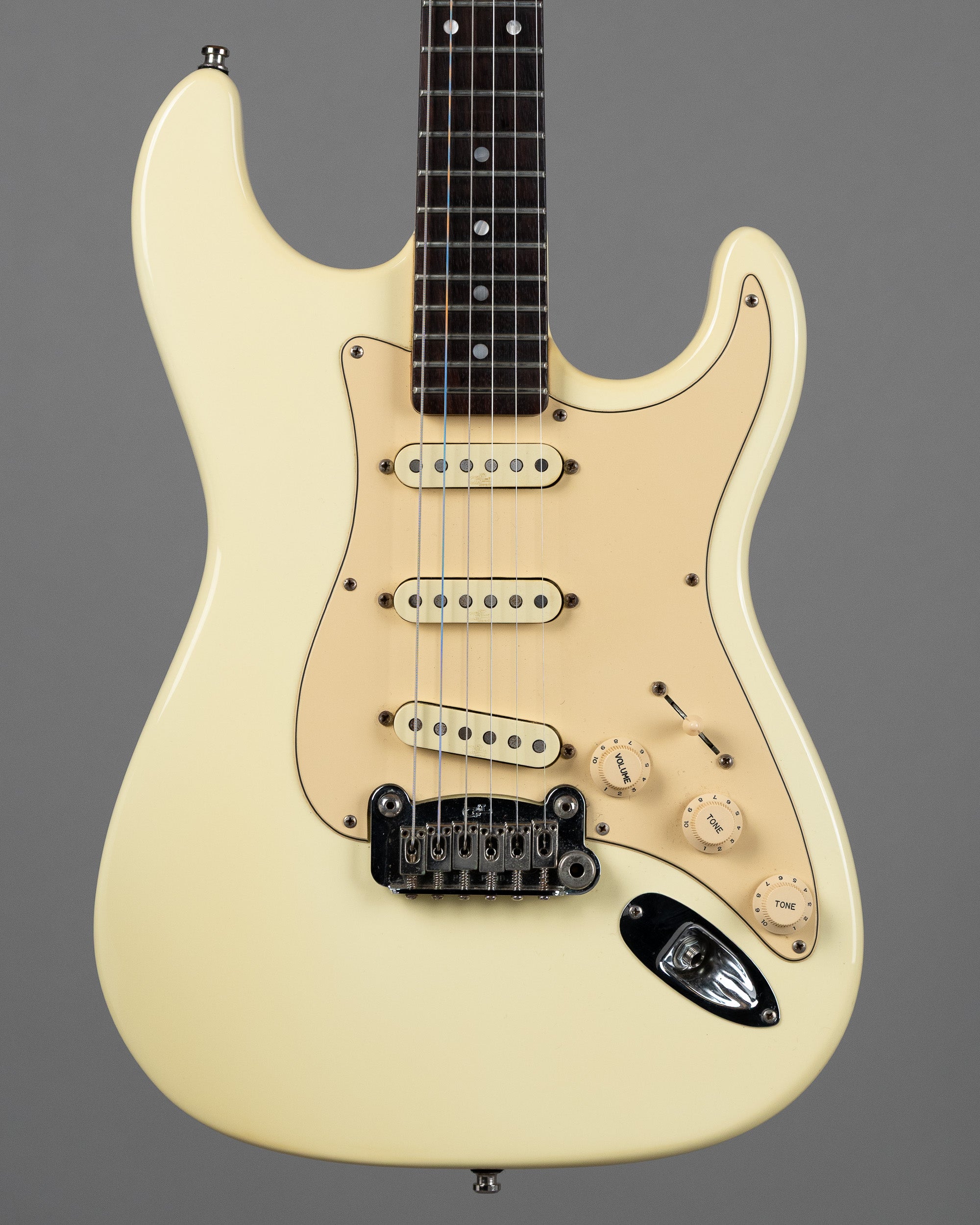c2010s G&L Legacy (USA, White, HSC)