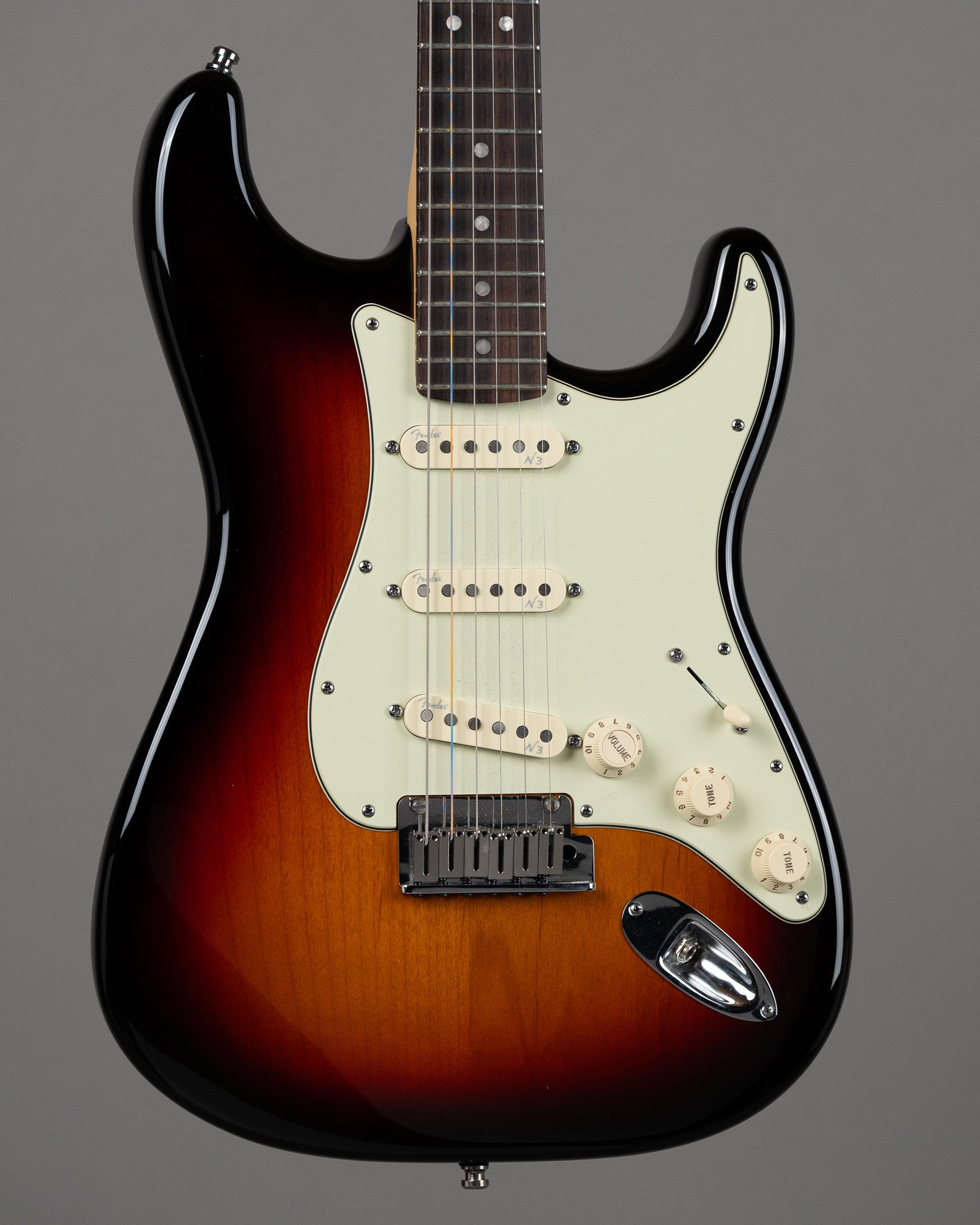 2010 Fender American Deluxe Strat (USA, Sunburst, OHSC)
