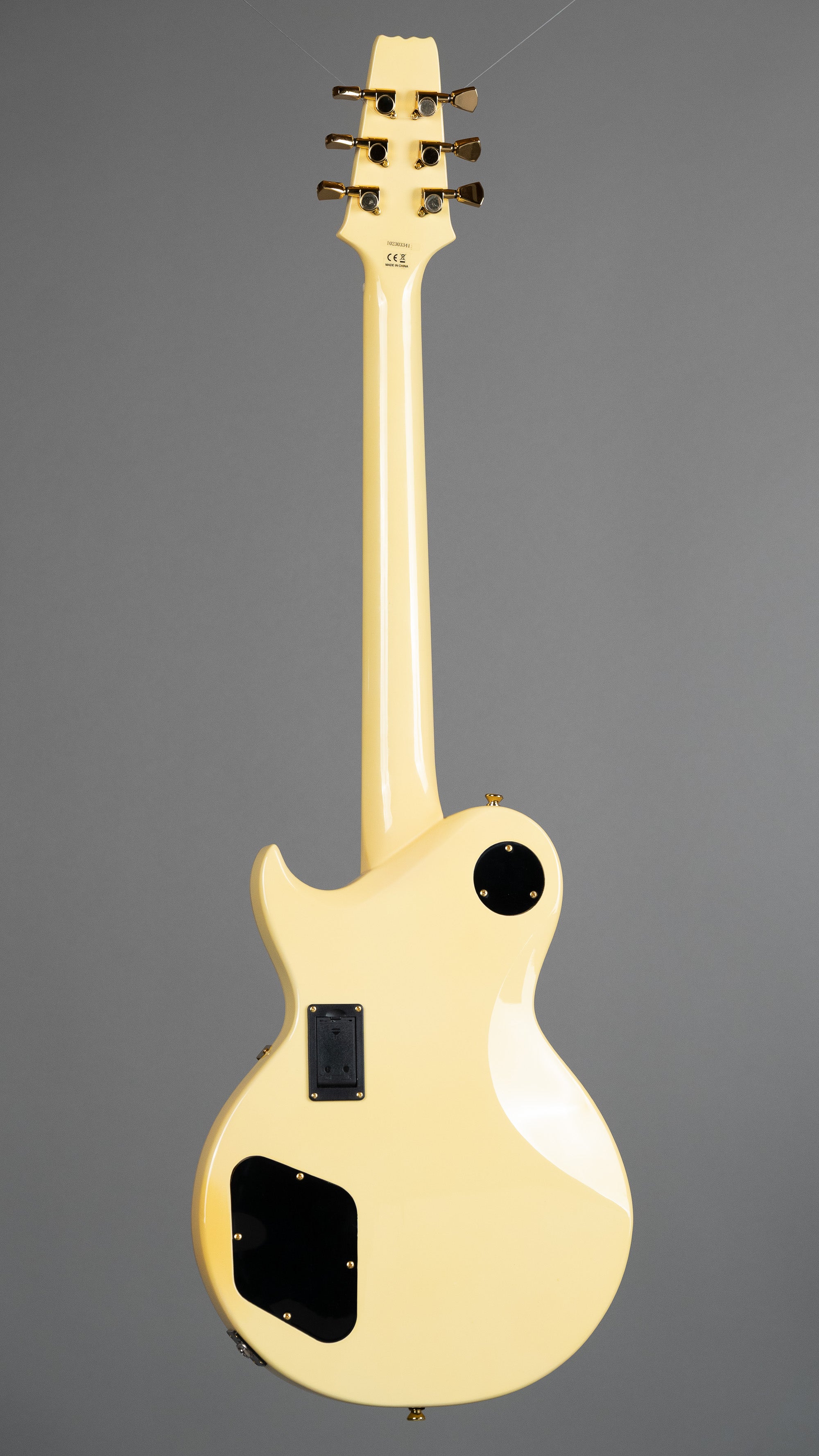 c2020s Aria Pro II PE Core (China, Cream)