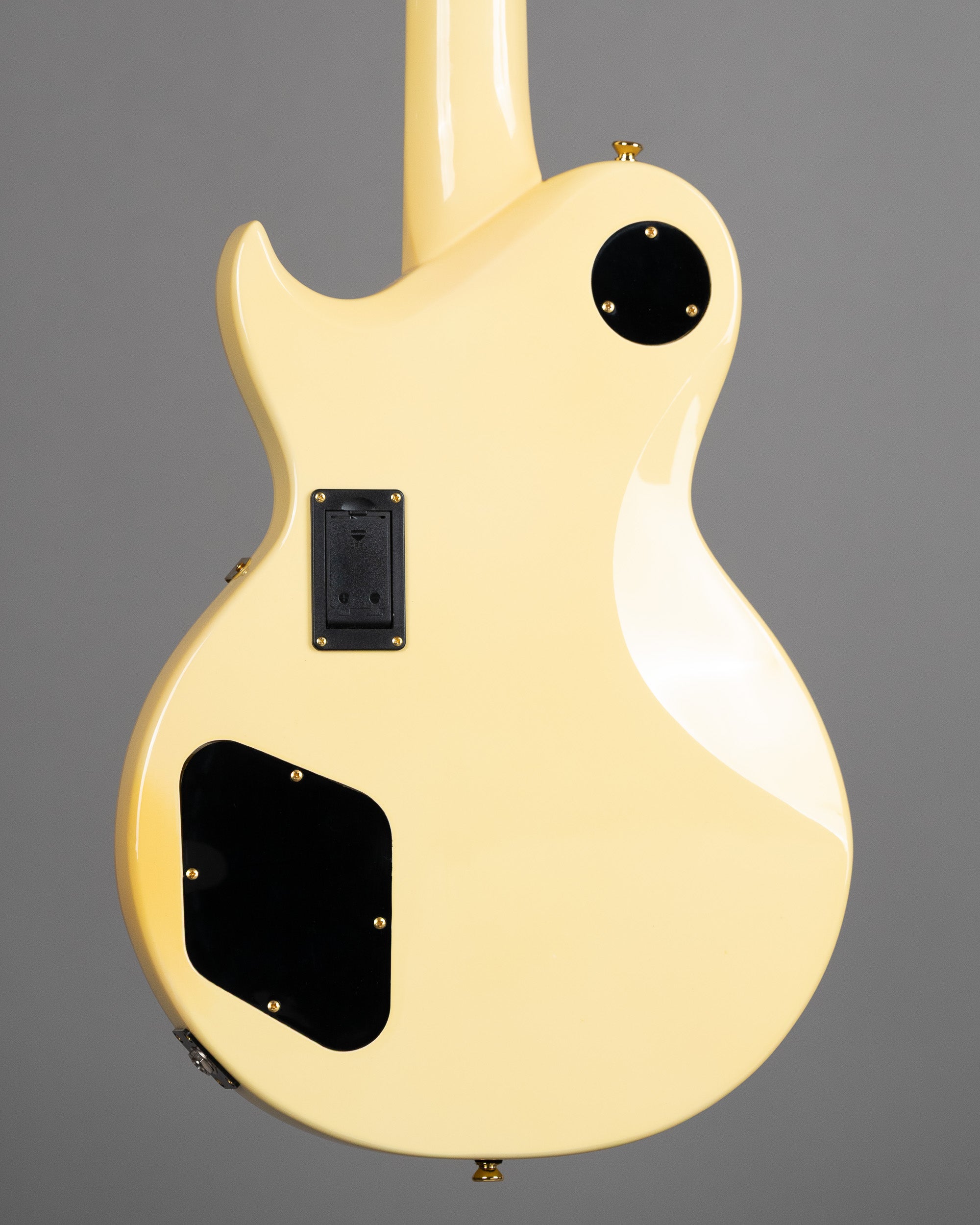 c2020s Aria Pro II PE Core (China, Cream)