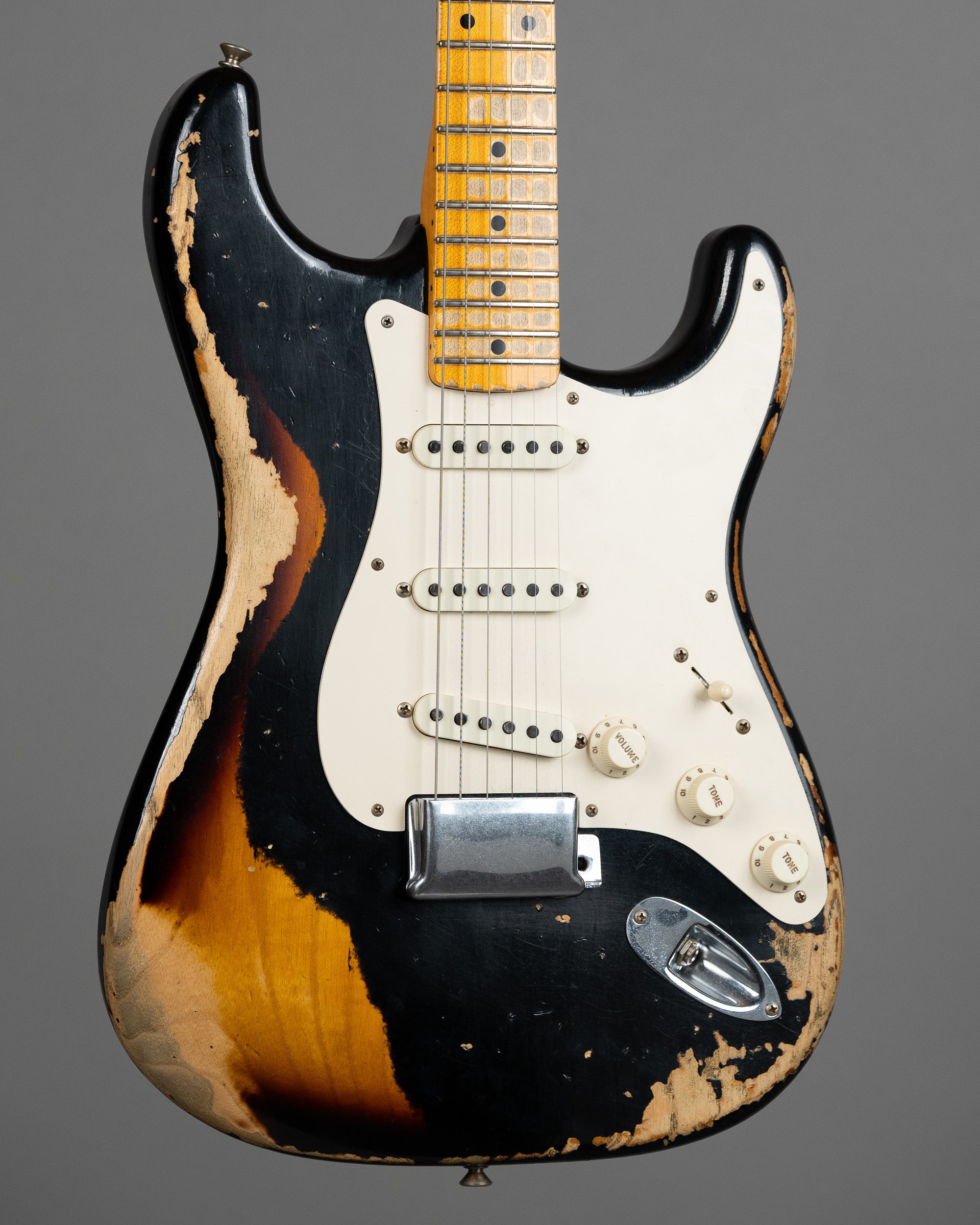 2018 Fender Custom Shop NAMM LTD '57 Stratocaster Heavy Relic (USA, Black Over Sunburst, OHSC)