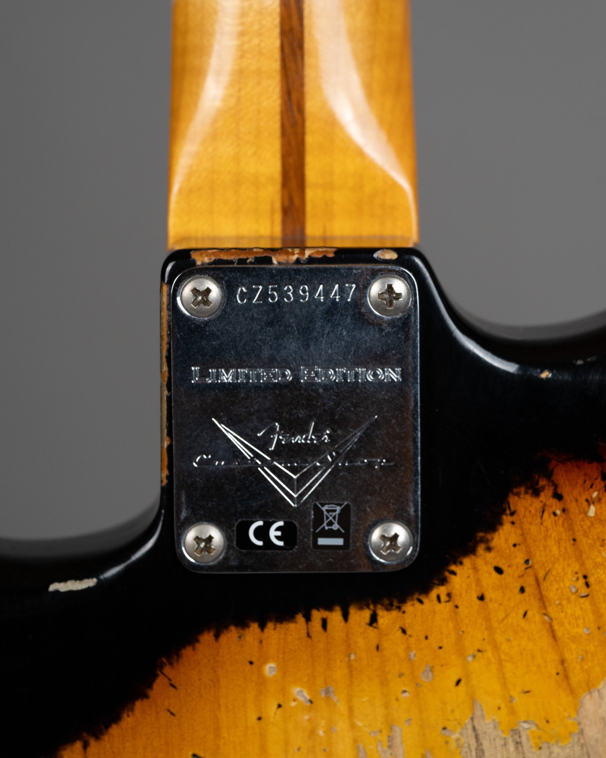 2018 Fender Custom Shop NAMM LTD '57 Stratocaster Heavy Relic (USA, Black Over Sunburst, OHSC)