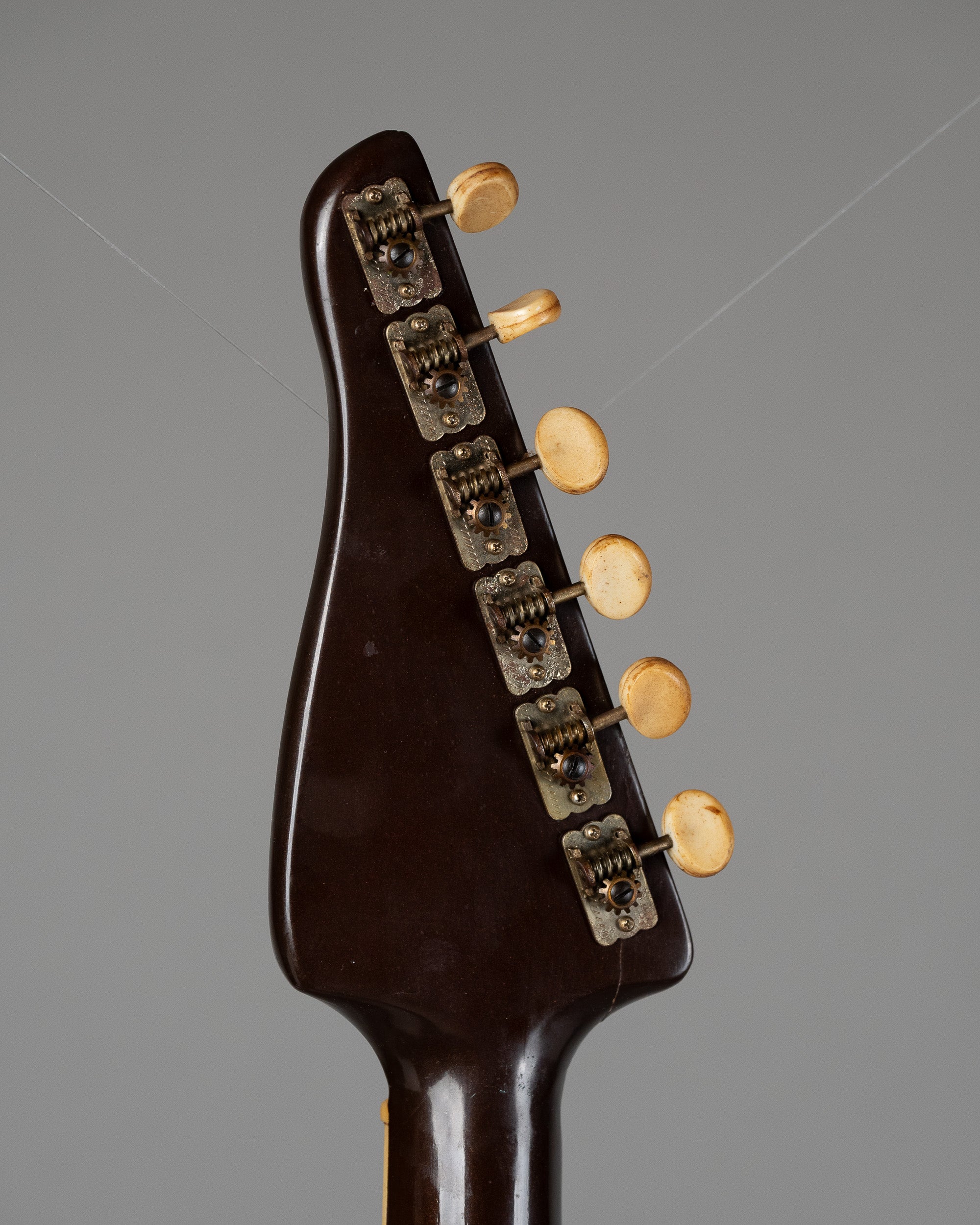 1960s Silvertone 14870 (Japan, Brown)