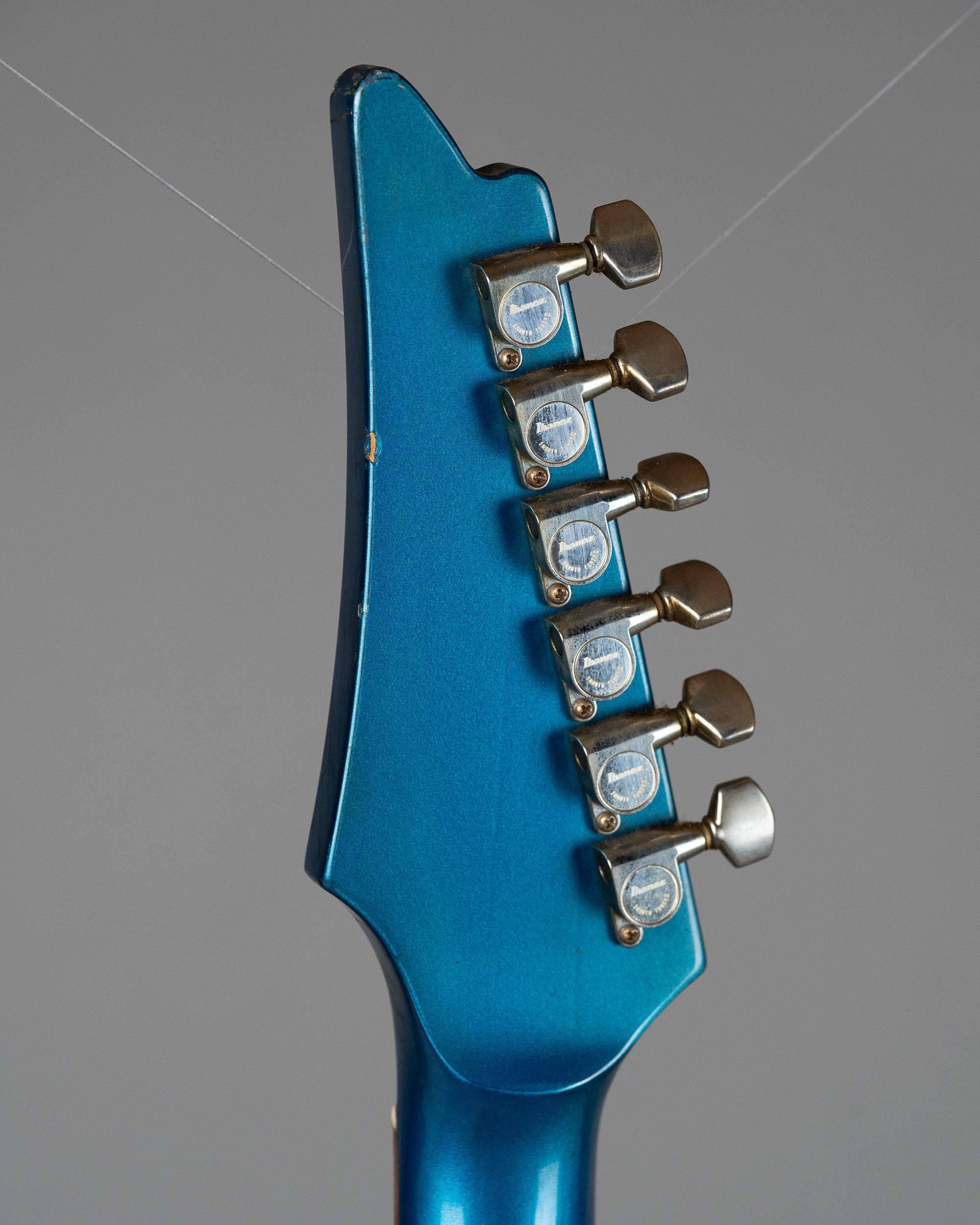 1982 Ibanez Iceman II (Japan. Regal Blue)
