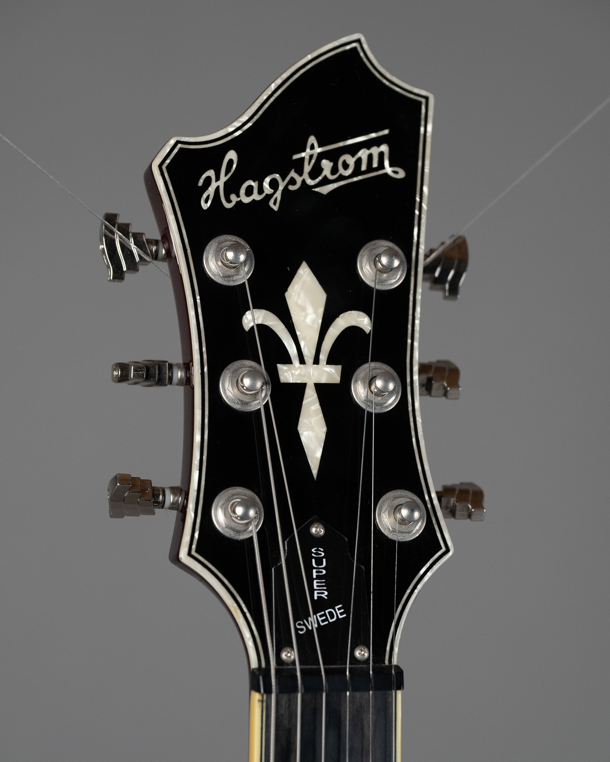 2006 Hagstrom Super Swede (China, Sunburst, OHSC)