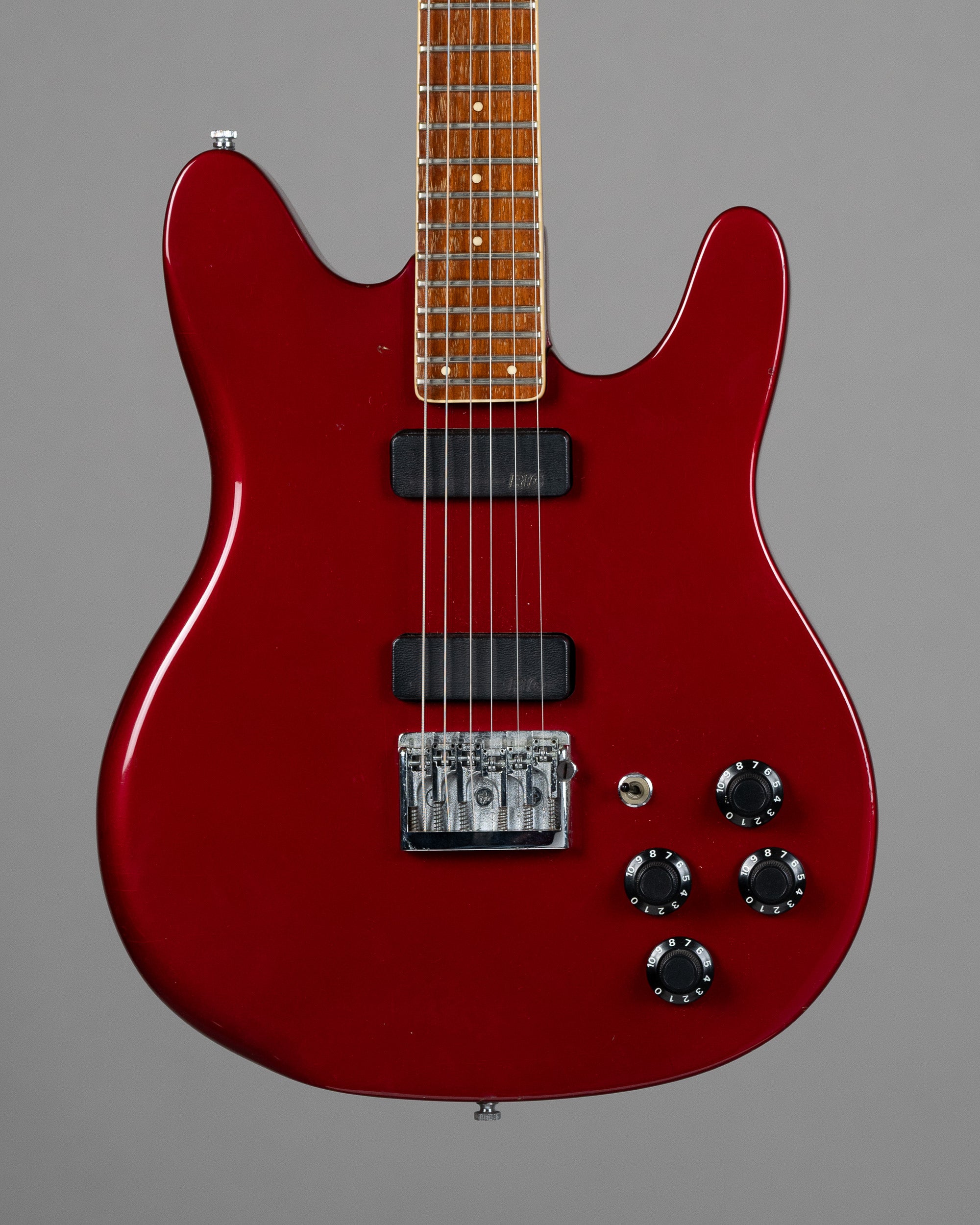 1990 Rickenbacker 230 Hamburg (USA, Burgundyglo, OHSC)