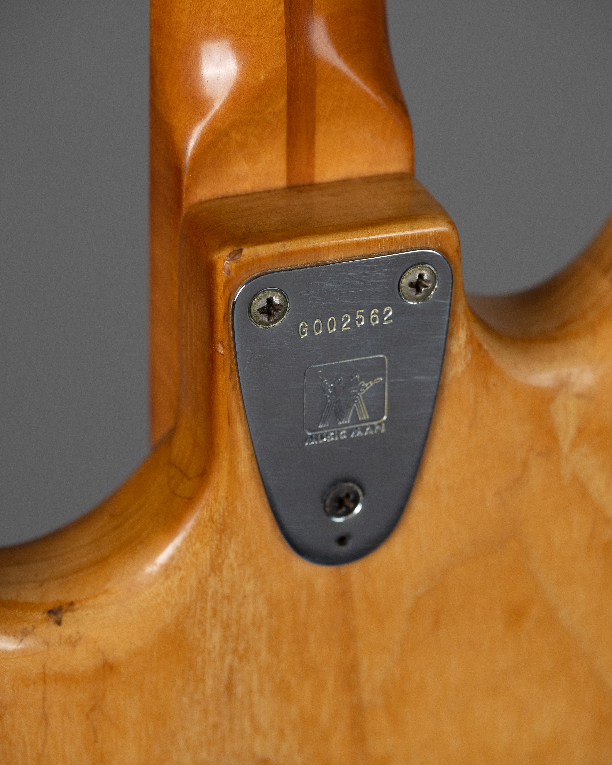 1980 Music Man Stingray II (USA, Natural, HSC)