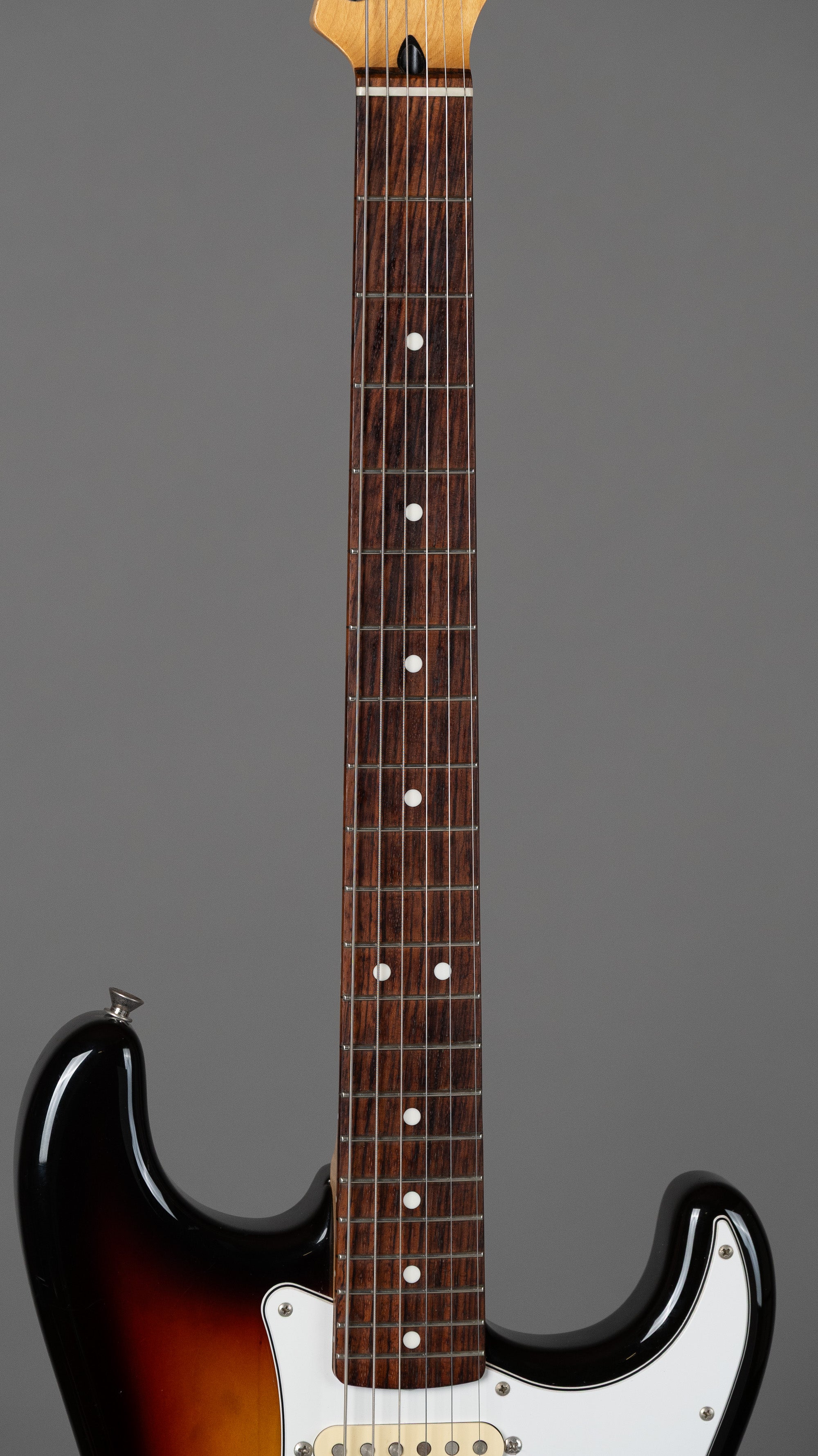 2014 Fender Standard Series Stratocaster (Japan, Sunburst)
