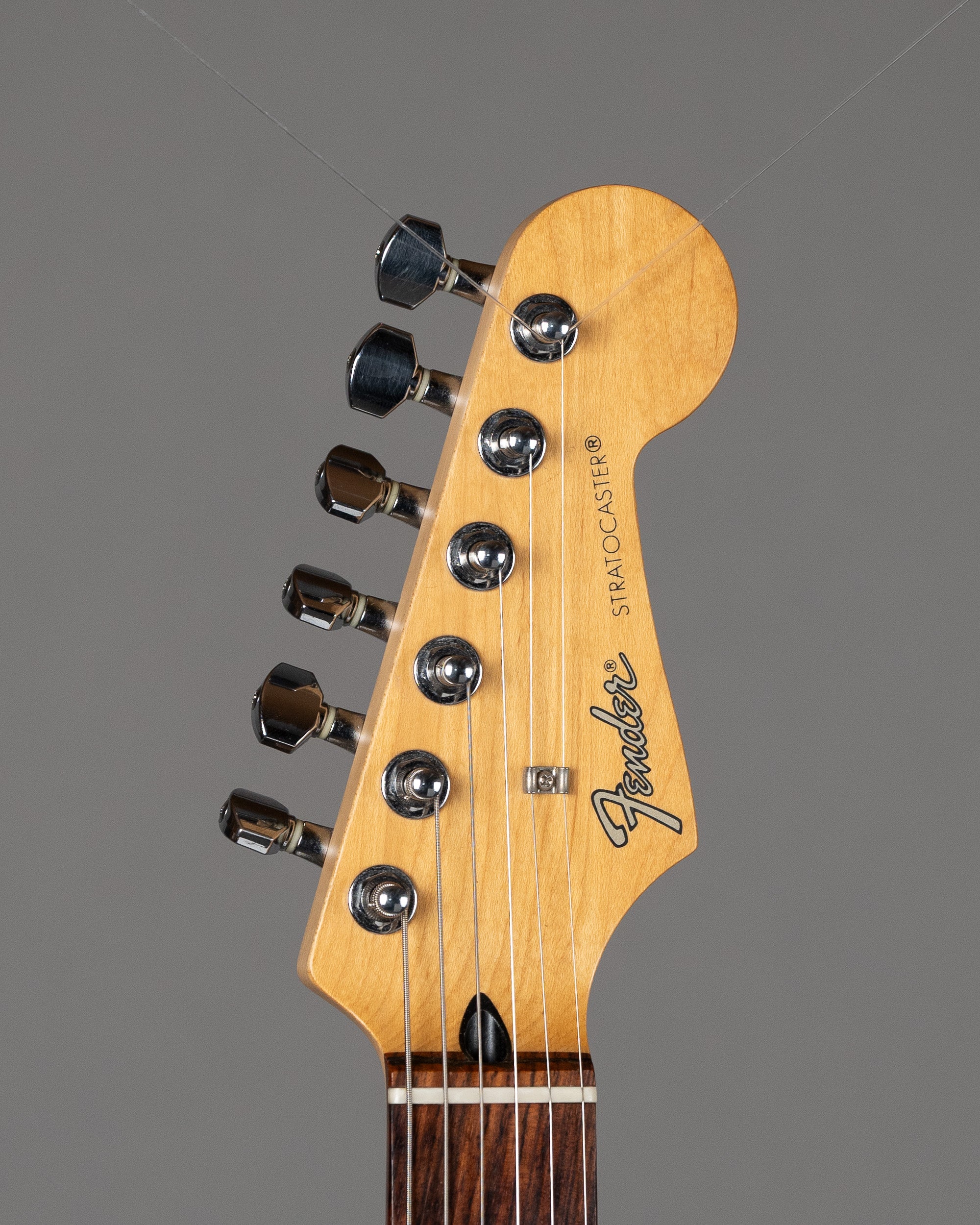 2014 Fender Standard Series Stratocaster (Japan, Sunburst)