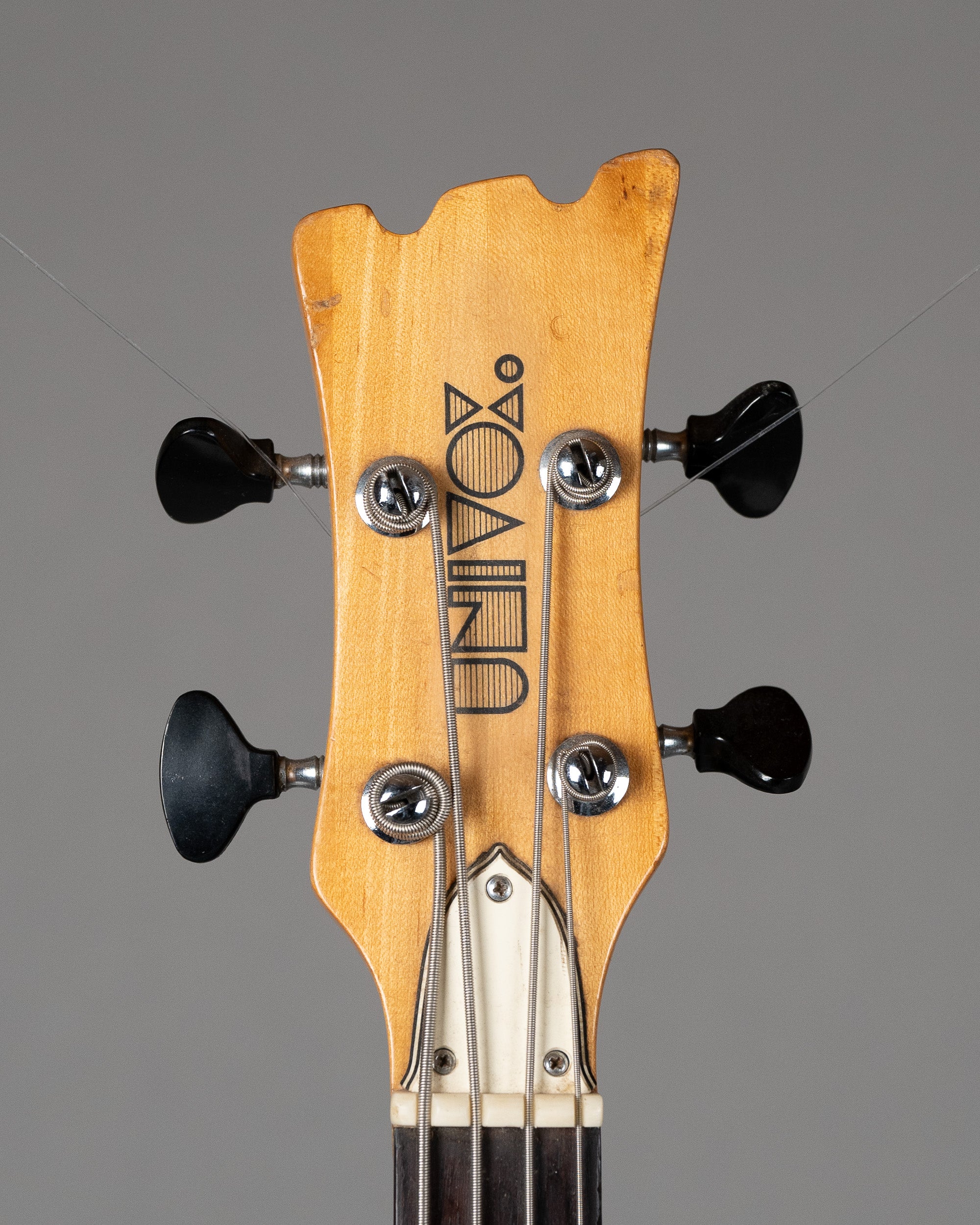 c1972 Univox Hi-Flier Bass (Japan, Sunburst)