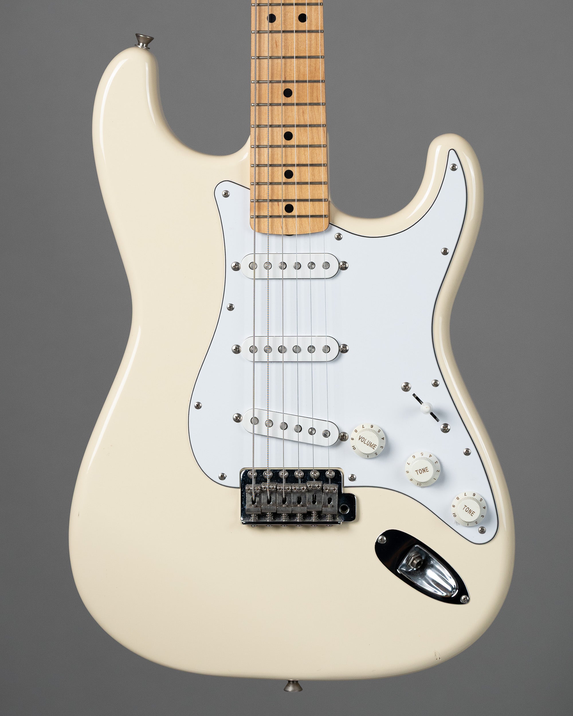 2010 Fender Stratocaster Standard (Japan, Olympic White, Gig Bag)