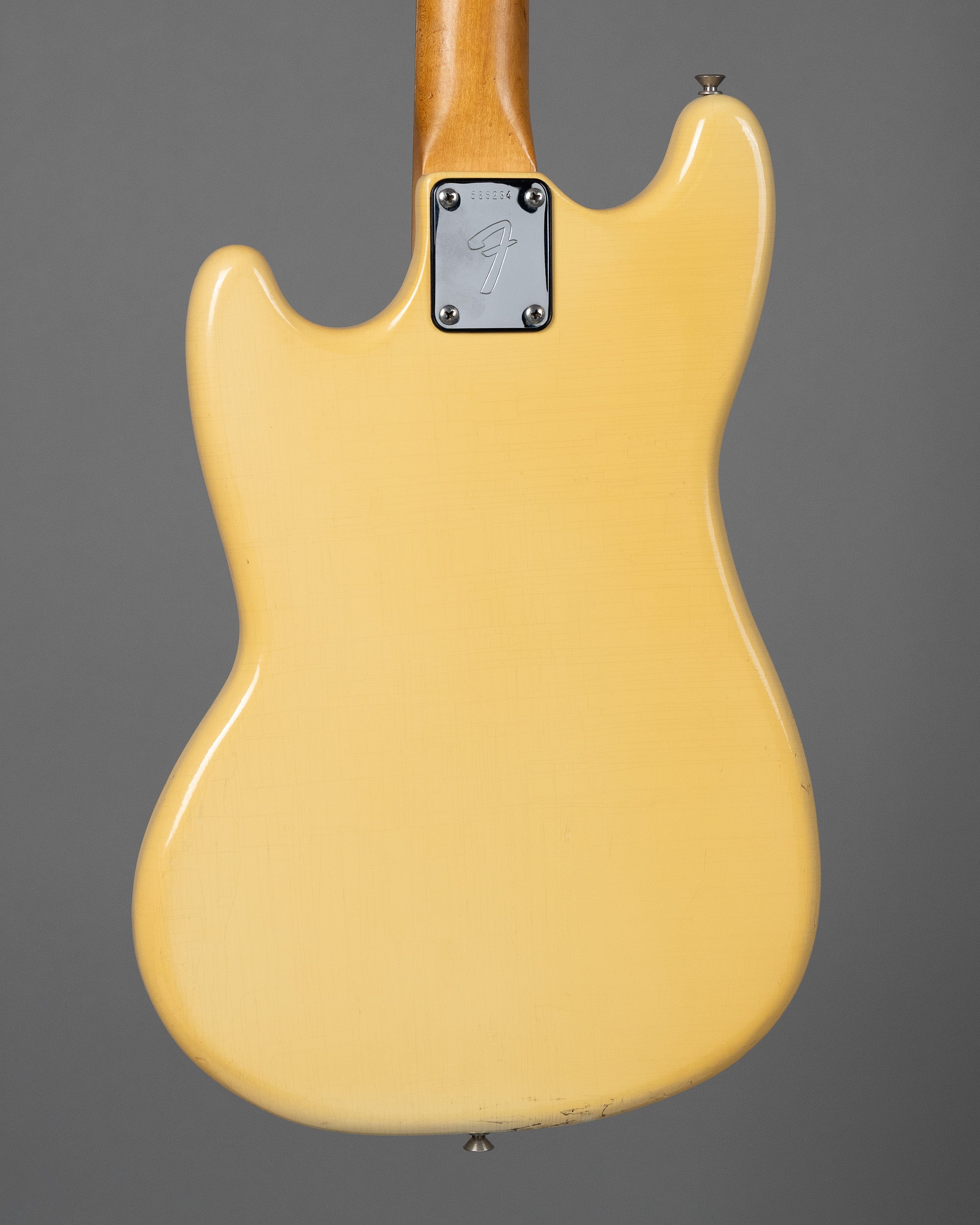 1975 Fender Musicmaster Bass (USA, Olympic White)