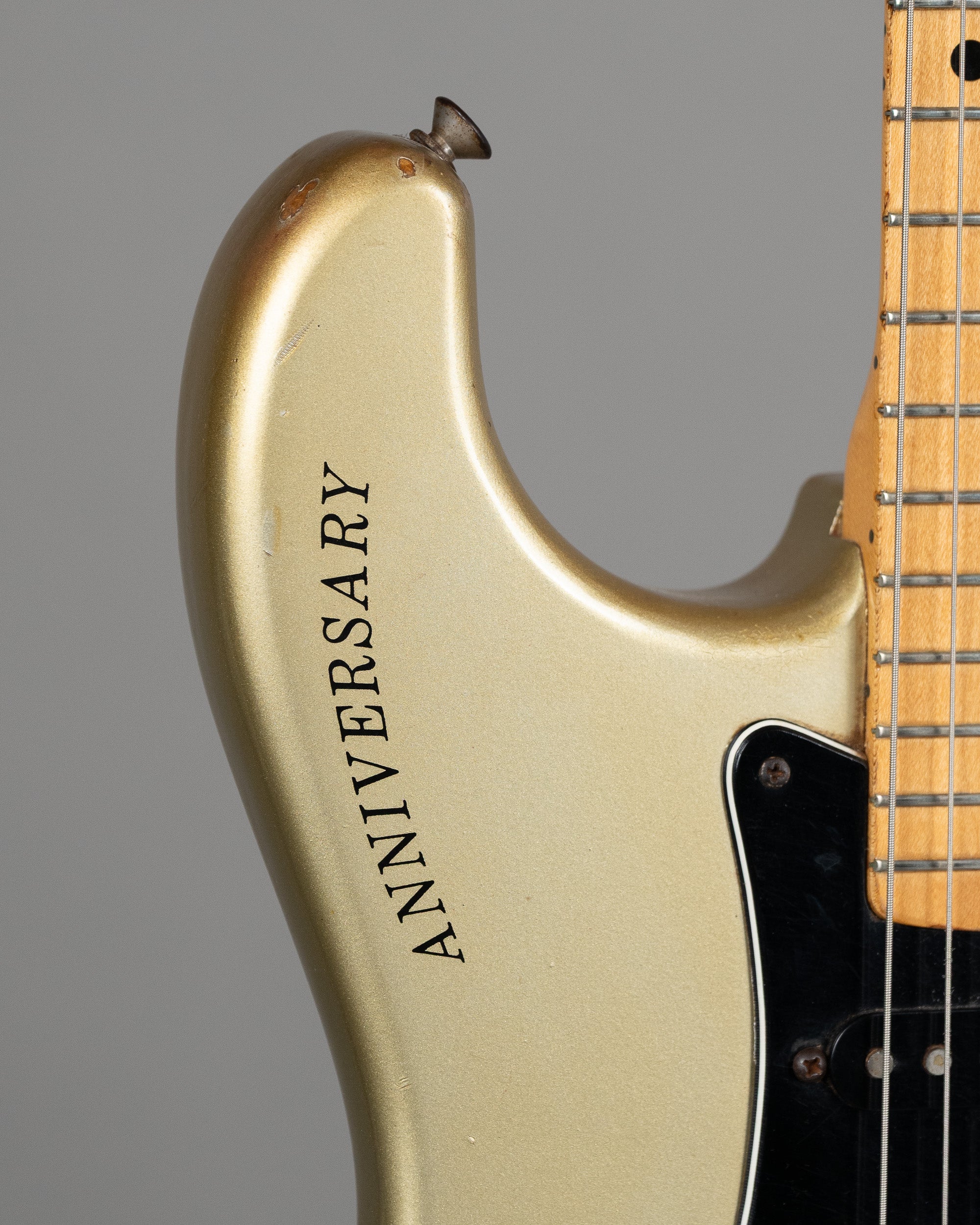 1979 Fender Anniversary Stratocaster (USA, Silver, Fender Tweed Case)