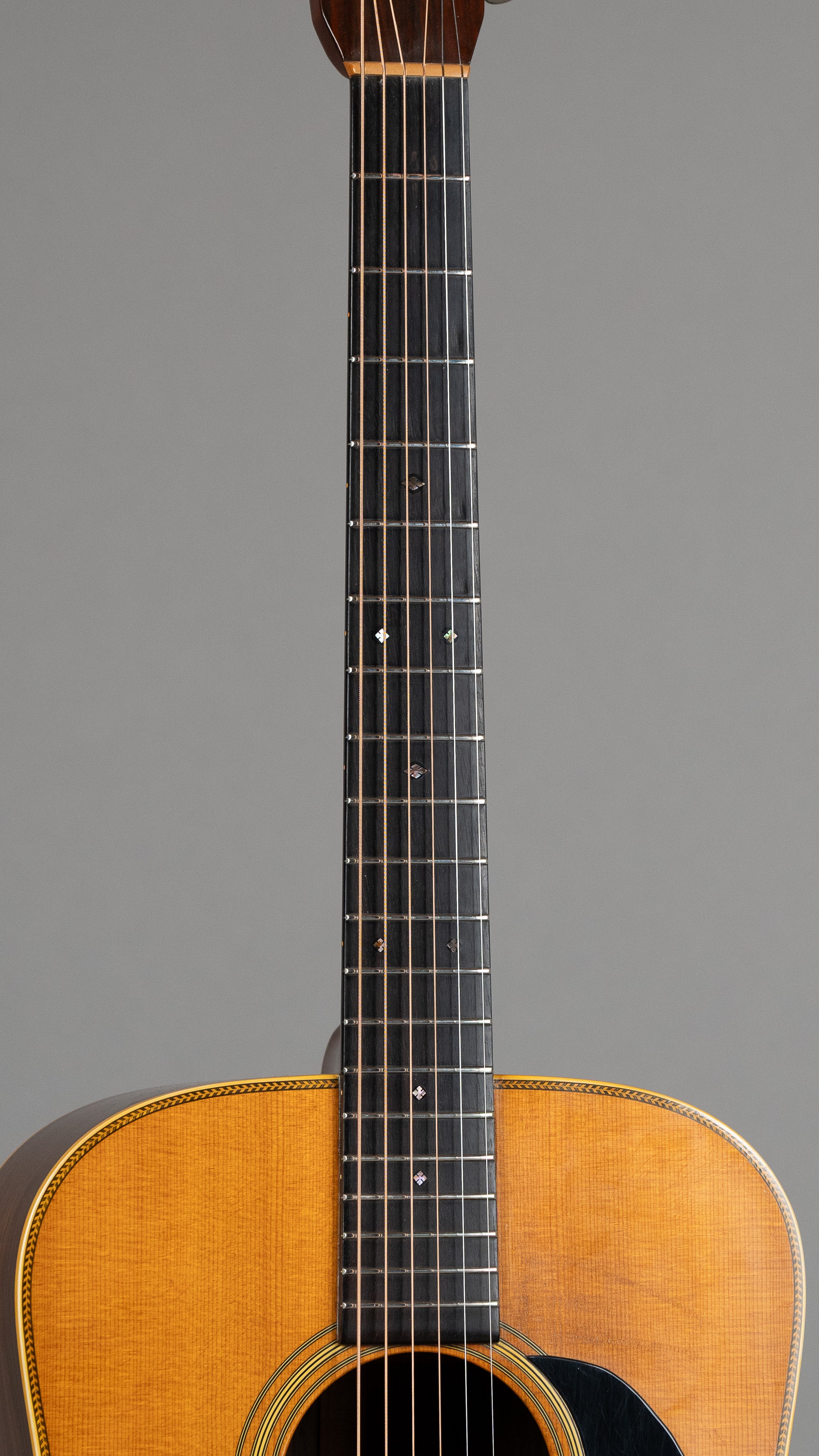 1977 Martin HD-28 (USA, Diamond Inlays, Natural, OHSC)
