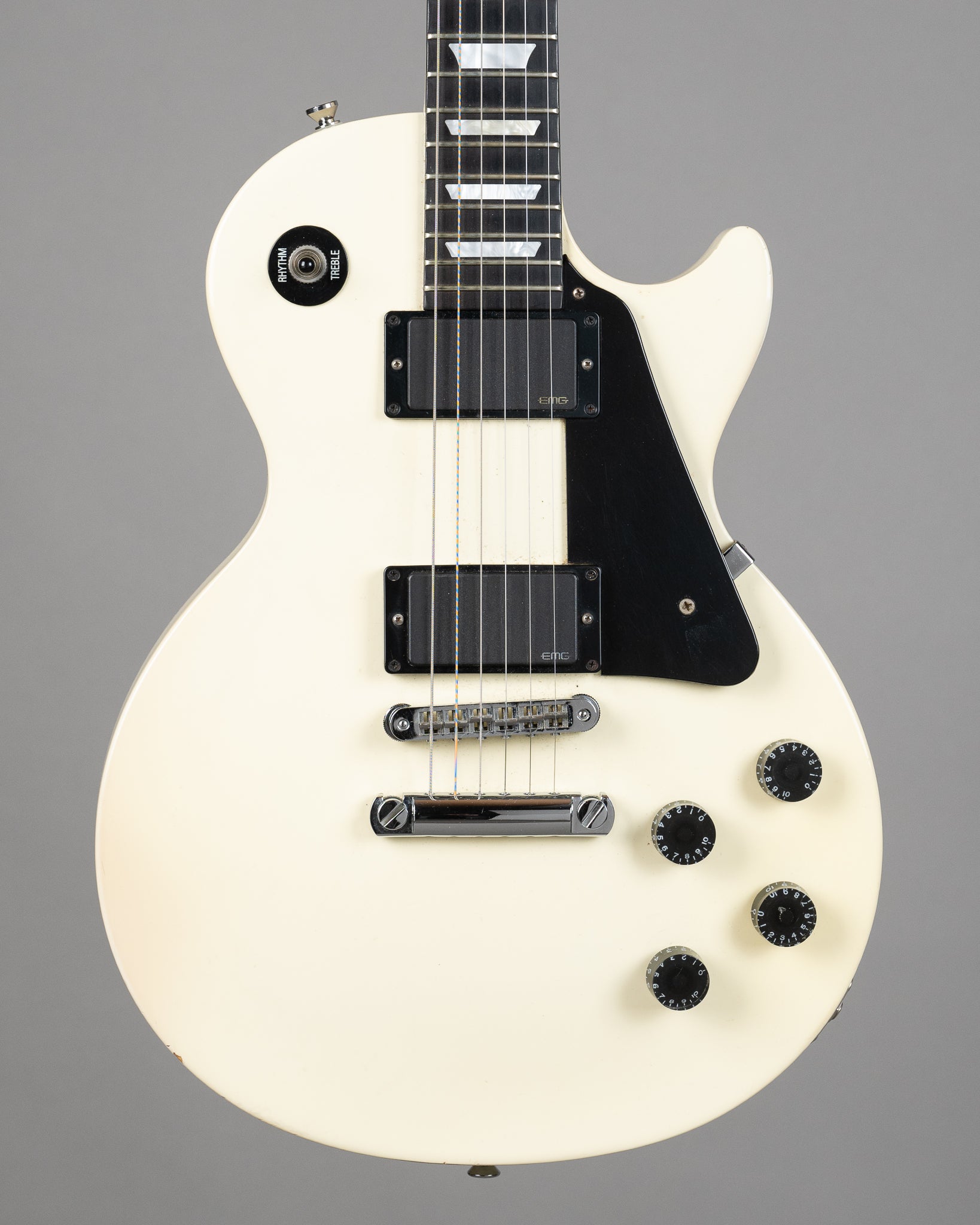 2007 Gibson Les Paul Studio (USA, EMG Pickups, White, OHSC)