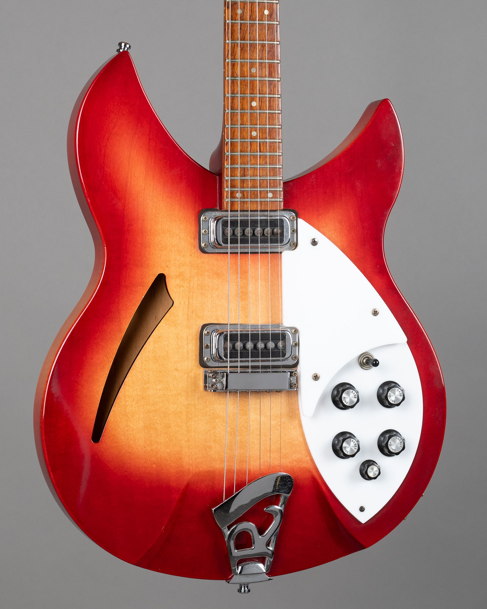 2002 Rickenbacker 330FG (USA, Fireglo, OHSC)