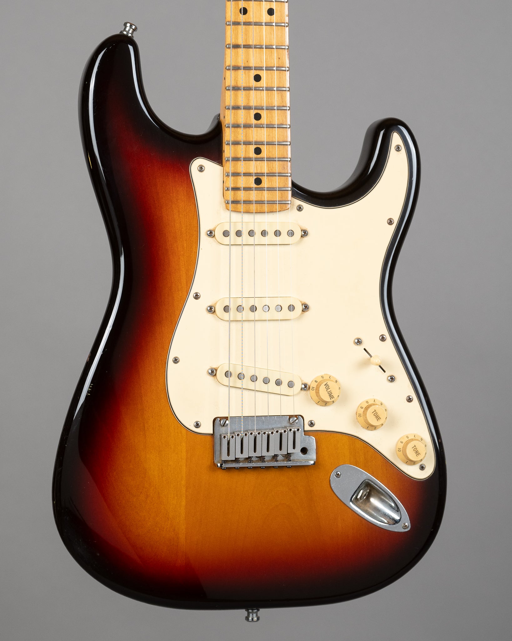 1987 Fender American Standard Stratocaster (USA, Sunburst)