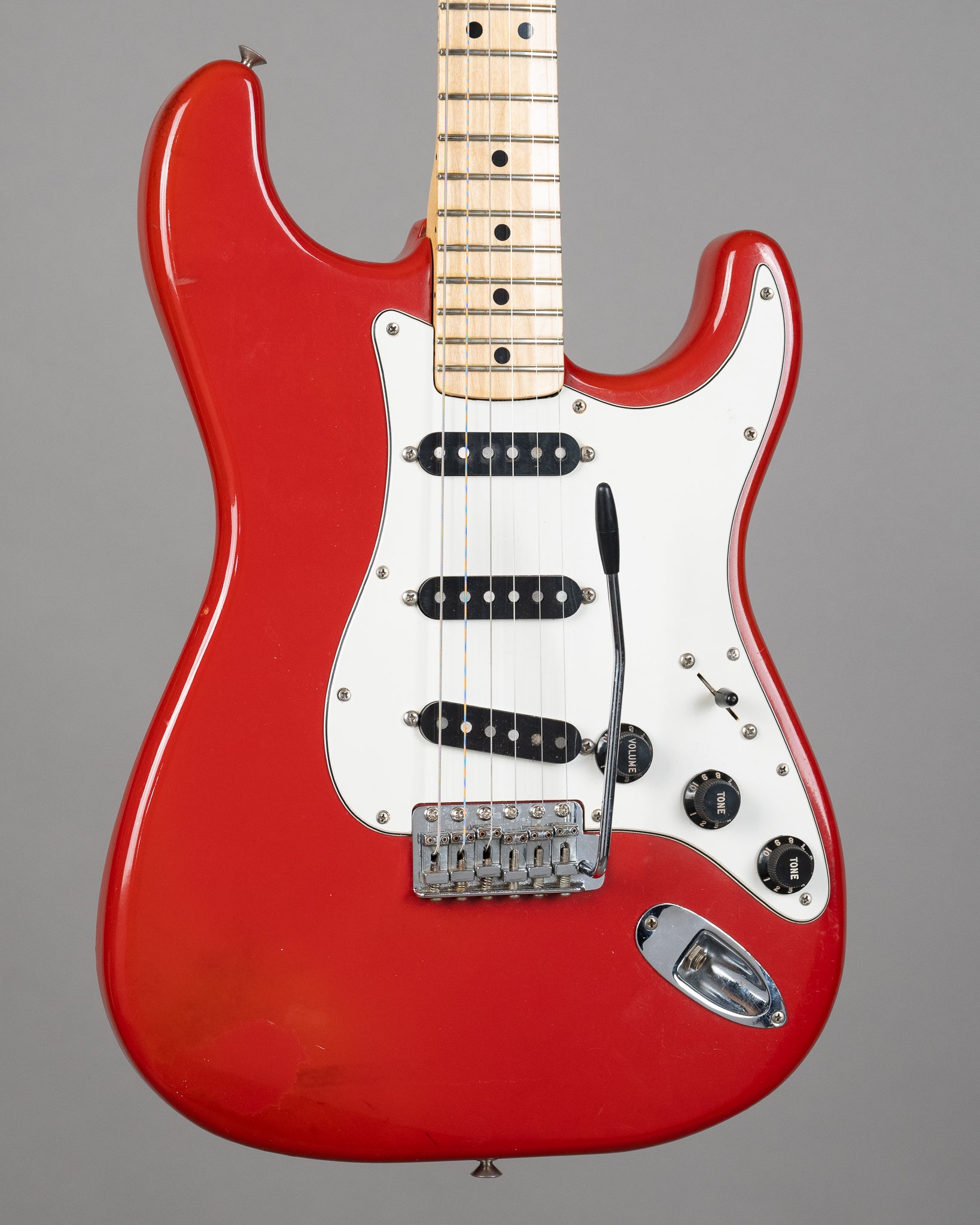 1979 Fender Stratocaster International Series (USA, Moroccan Red, HSC)