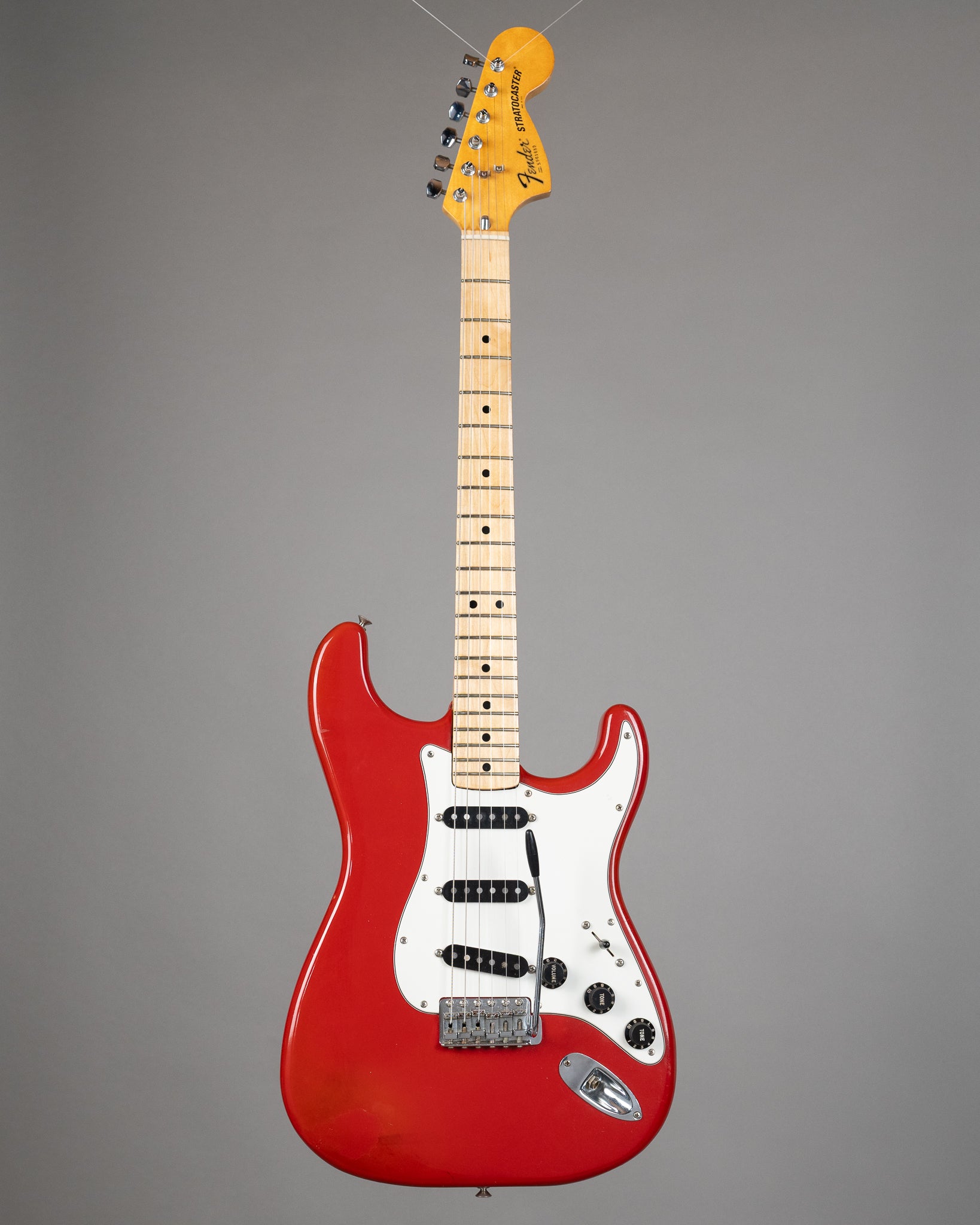 1979 Fender Stratocaster International Series (USA, Moroccan Red, HSC)