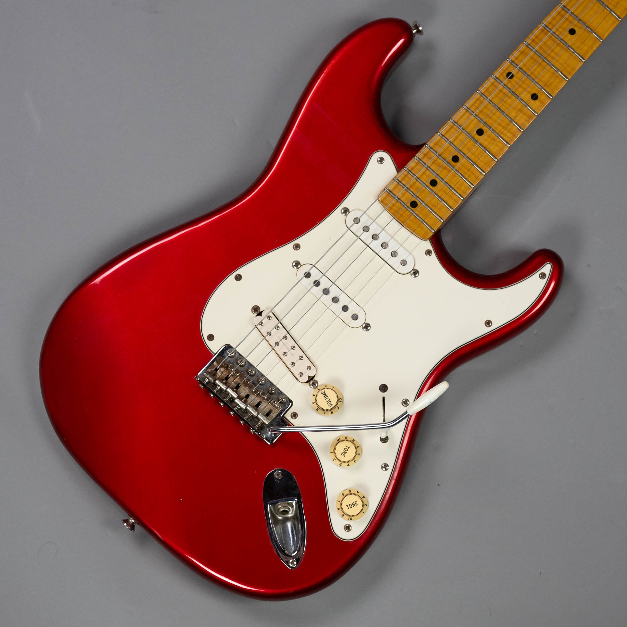 1994 Fender Stratocaster 40th Anniversary (Japan, Seymour Duncan Pickup, Candy Apple Red, Gig Bag)