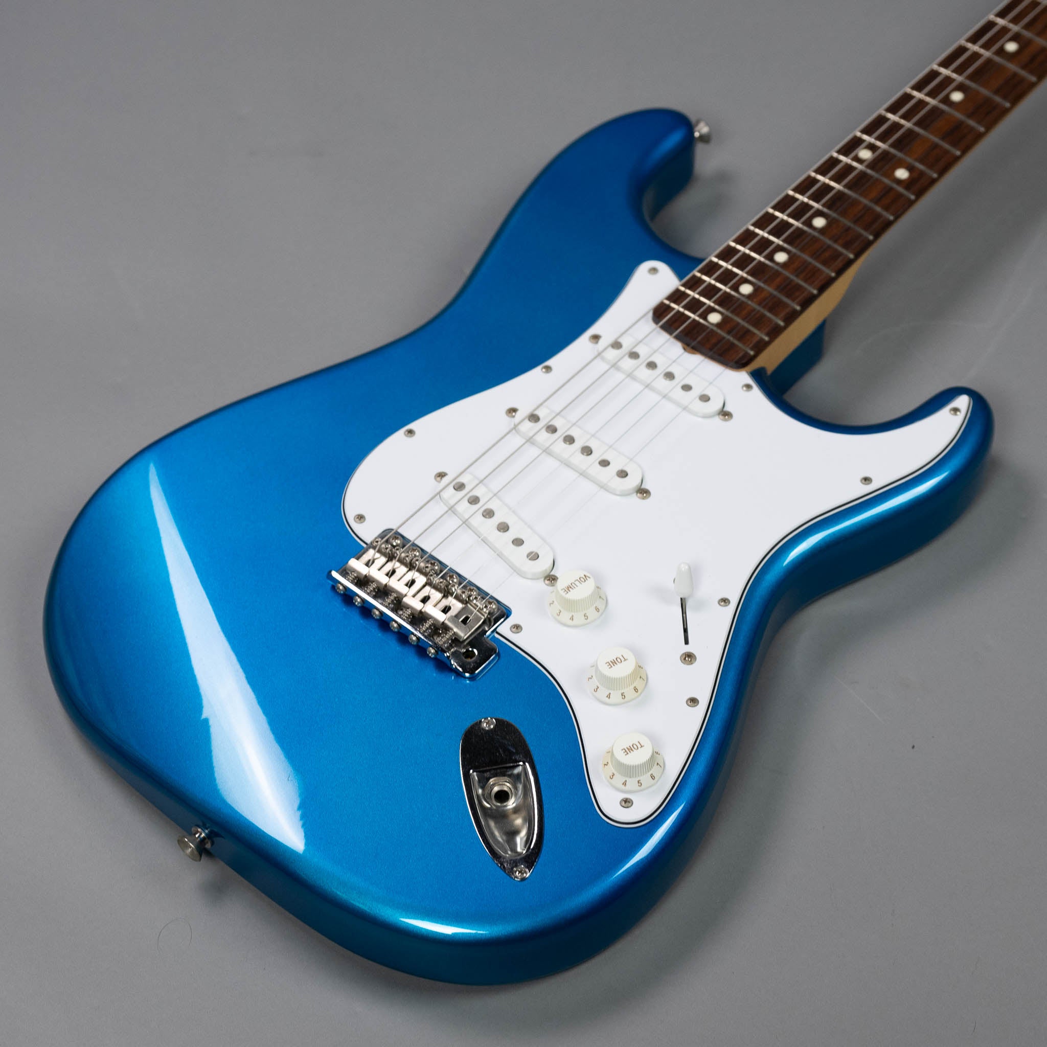 2004 Fender 'Standard Series Stratocaster (Japan, Lake Placid Blue, Gig Bag)