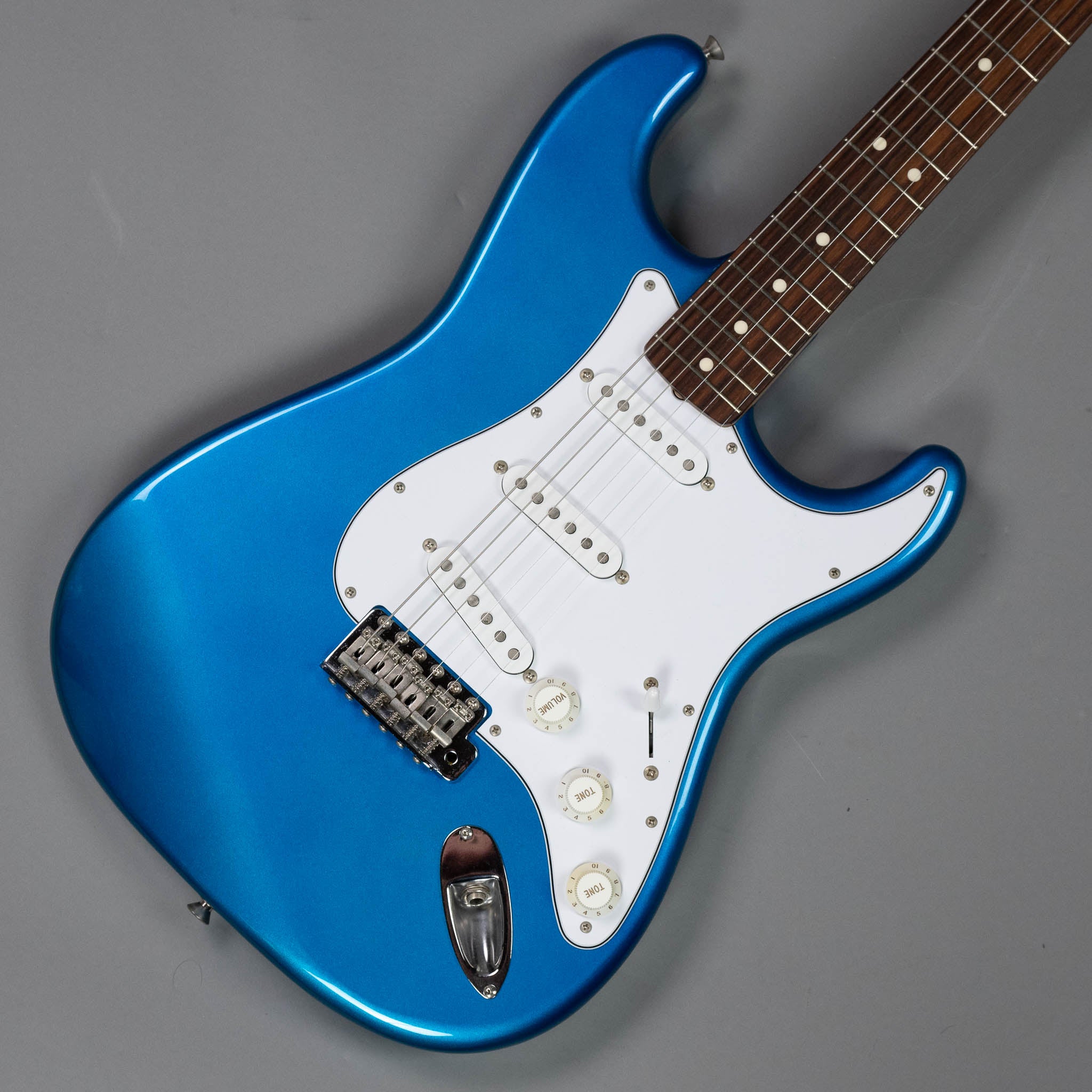 2004 Fender 'Standard Series Stratocaster (Japan, Lake Placid Blue, Gig Bag)