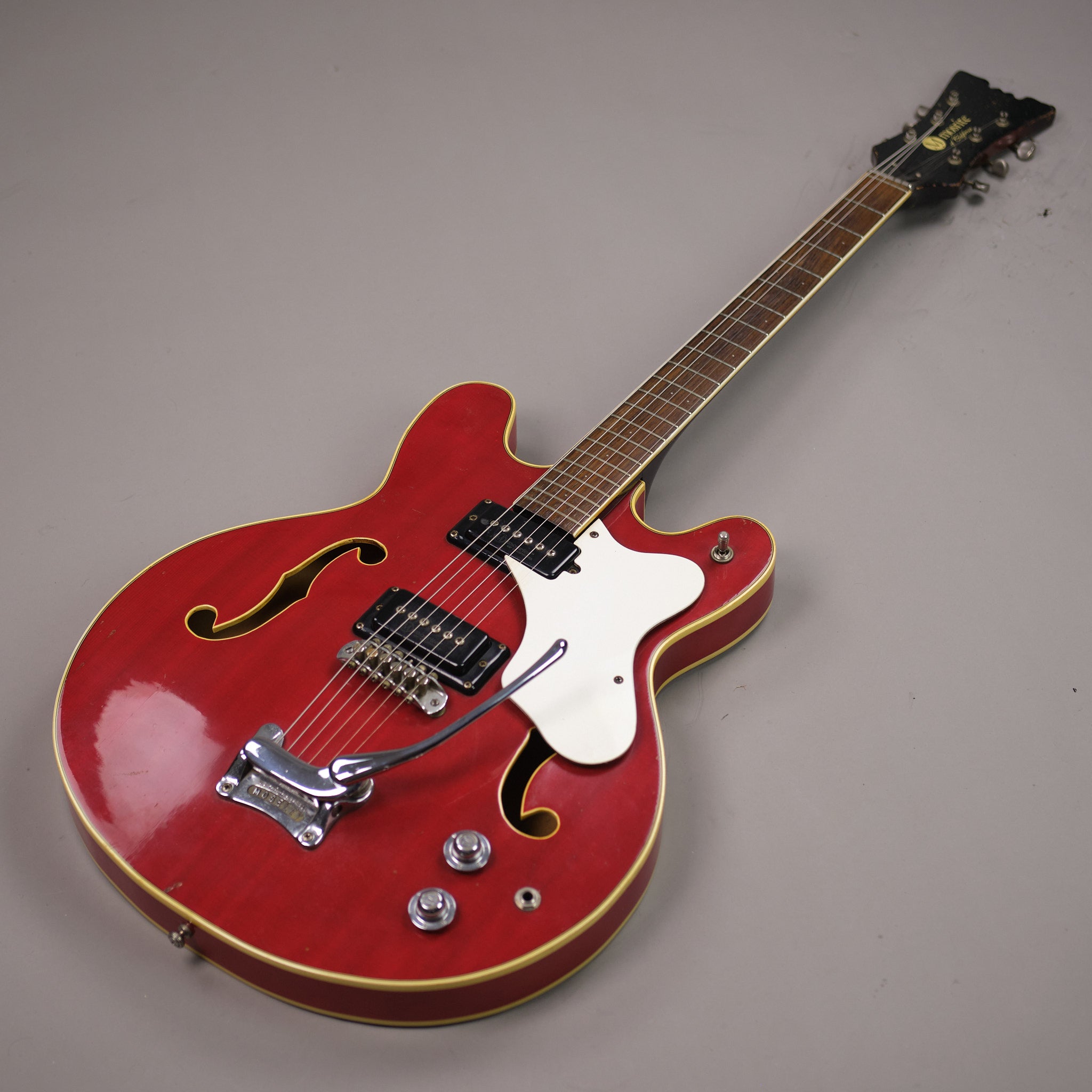 1968 Mosrite Celebrity lI (USA, Red, OHSC)