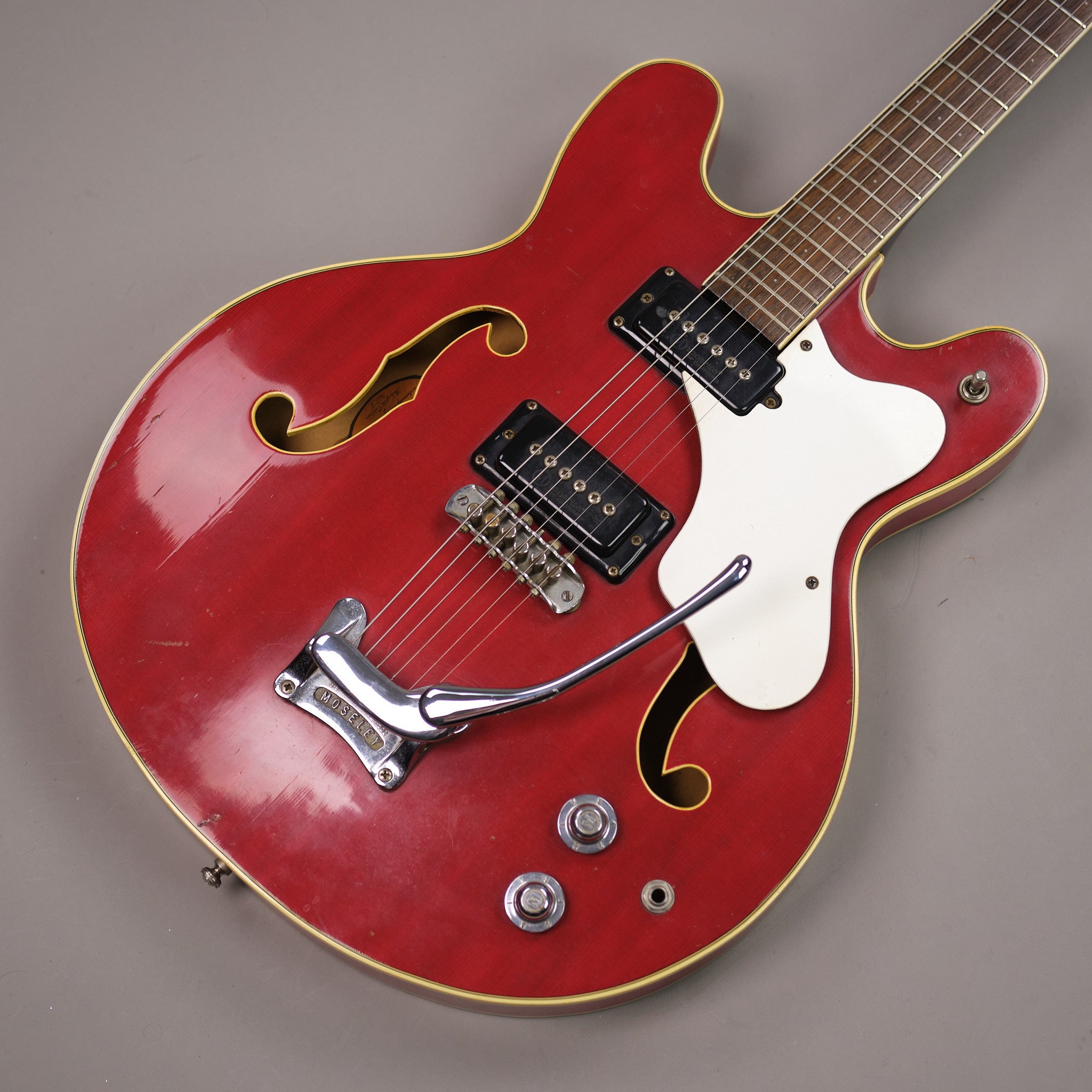 1968 Mosrite Celebrity lI (USA, Red, OHSC)