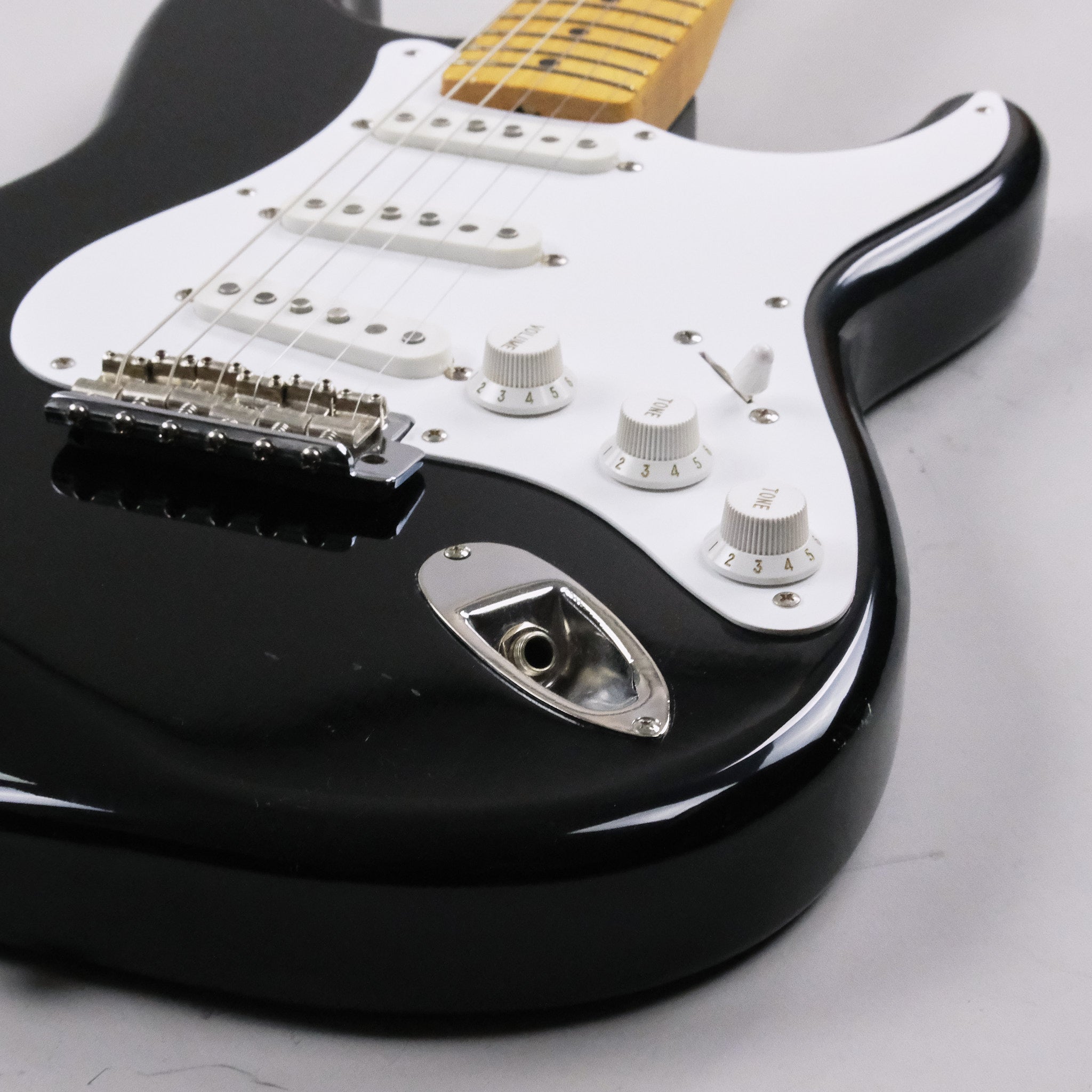 1987 Fender Stratocaster '57 Re-Issue (Japan, Black) *