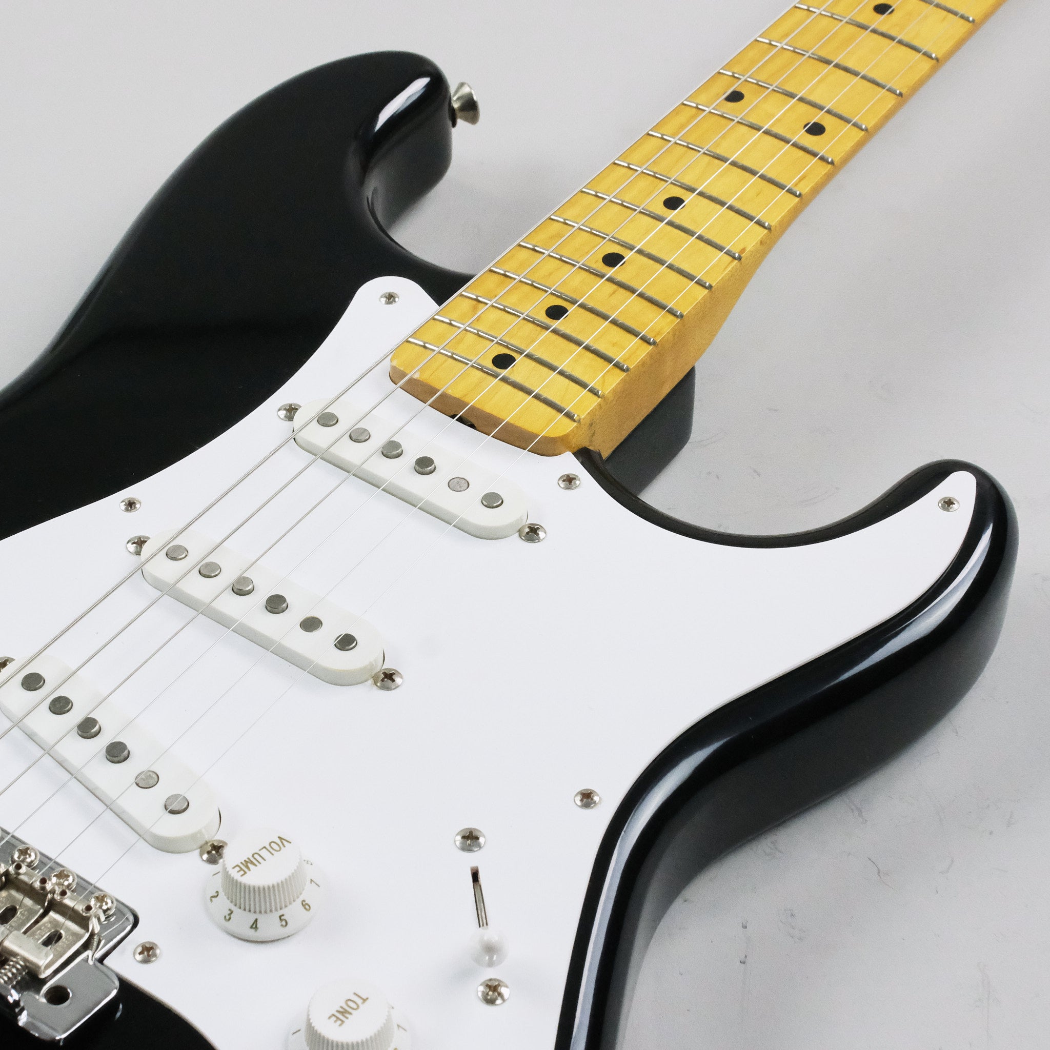 1987 Fender Stratocaster '57 Re-Issue (Japan, Black) *
