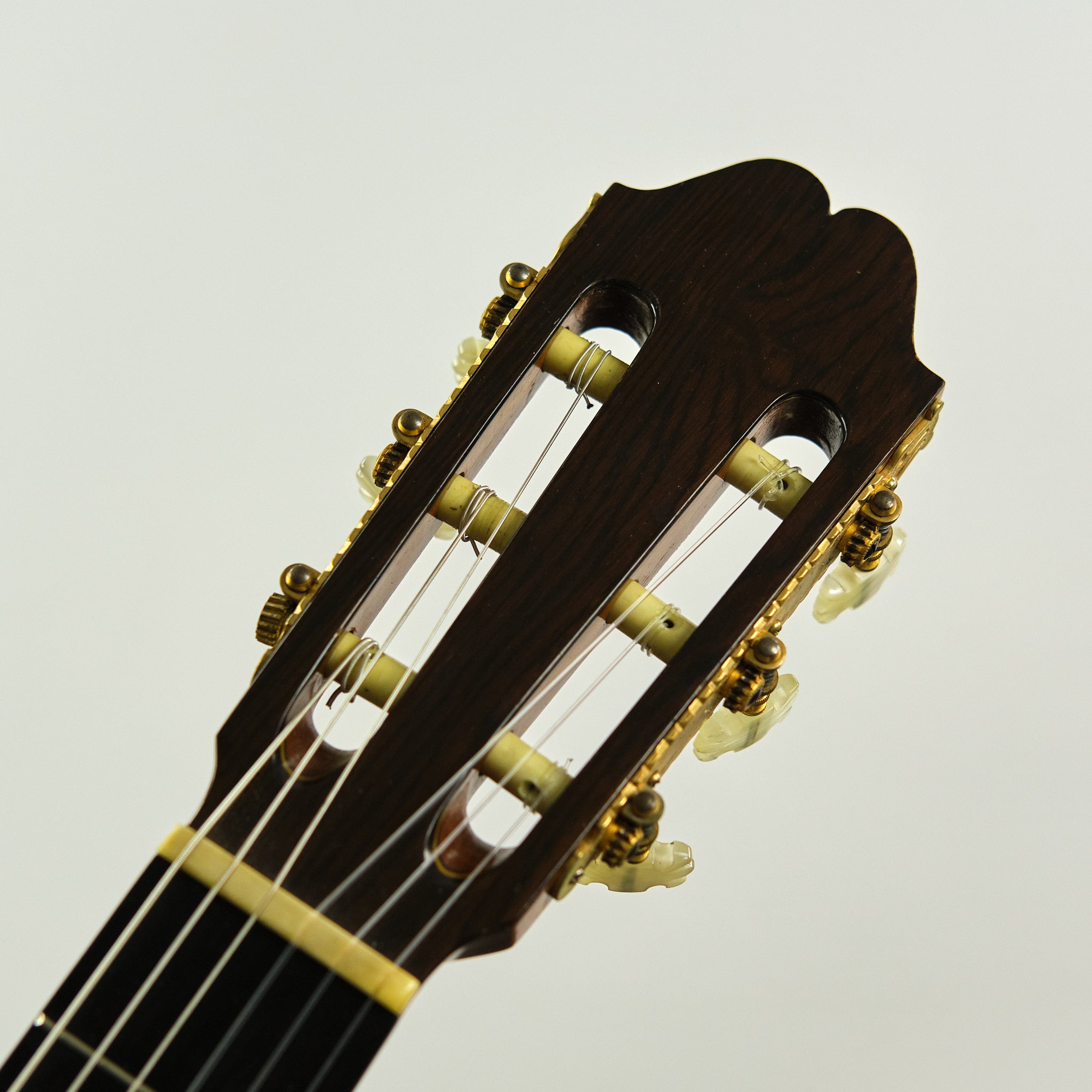 1975 Kazuo Ichiyanagi No. 200 Classical Guitar (Japan, Nat)*