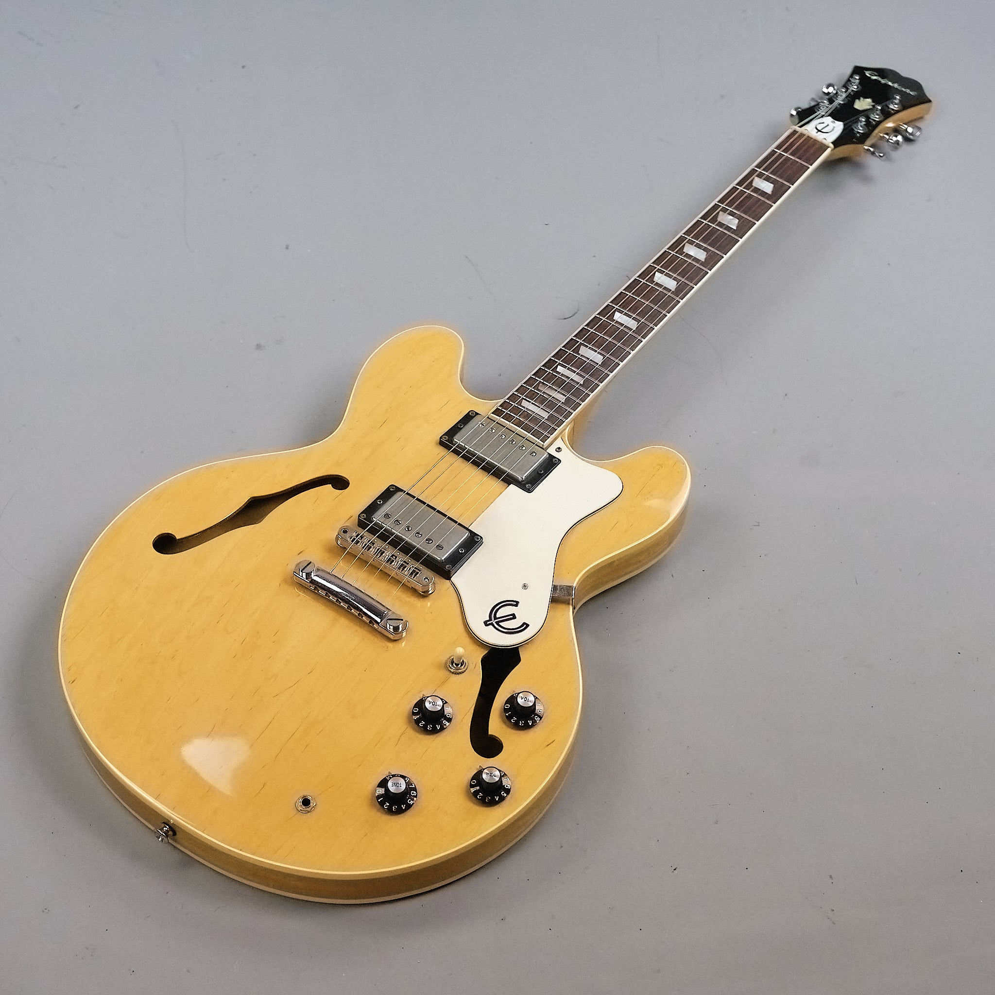 1984 Epiphone Riviera (Japan, Natural, HSC)