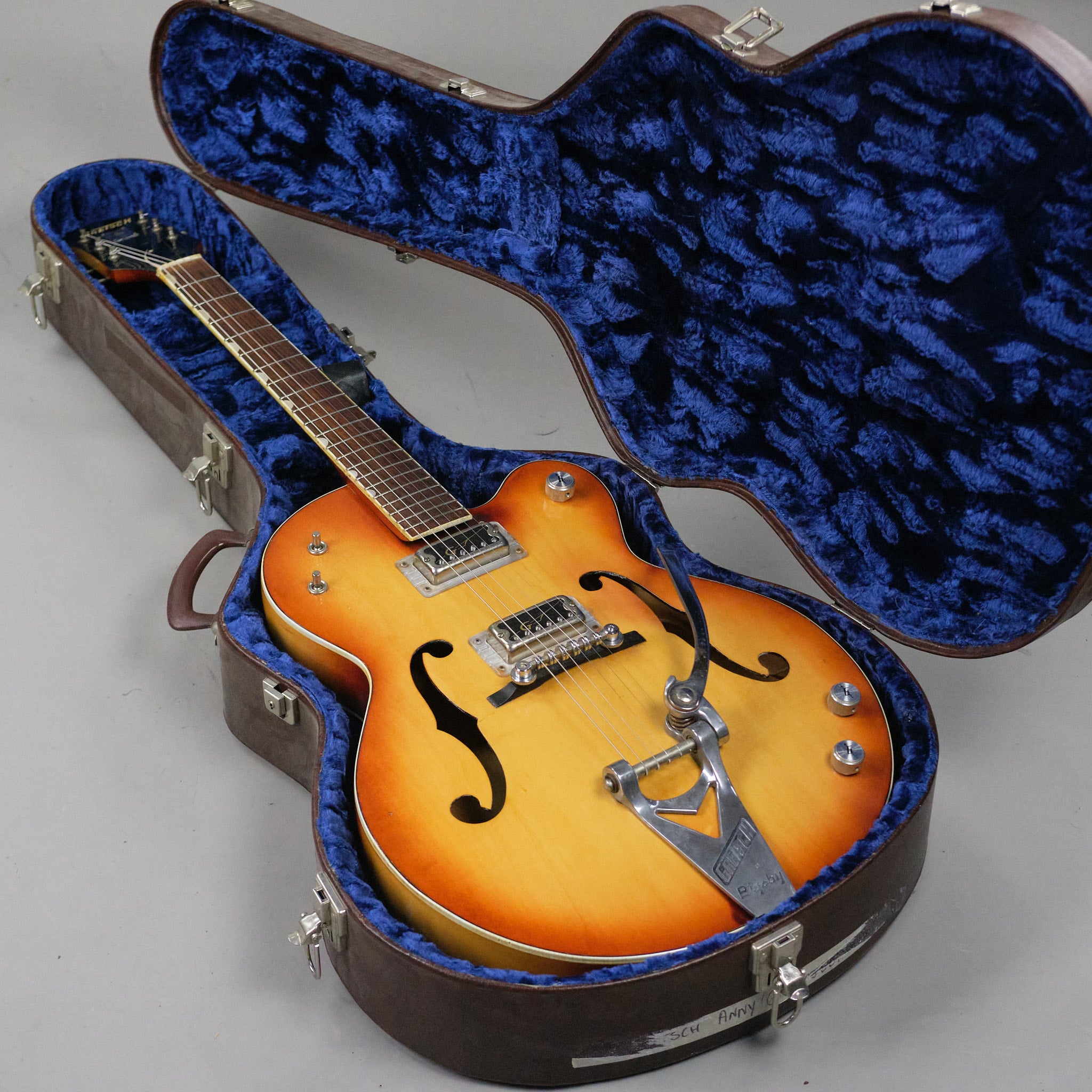 1969 Gretsch Double Anniversary 6117 (USA, Sunburst, HSC)