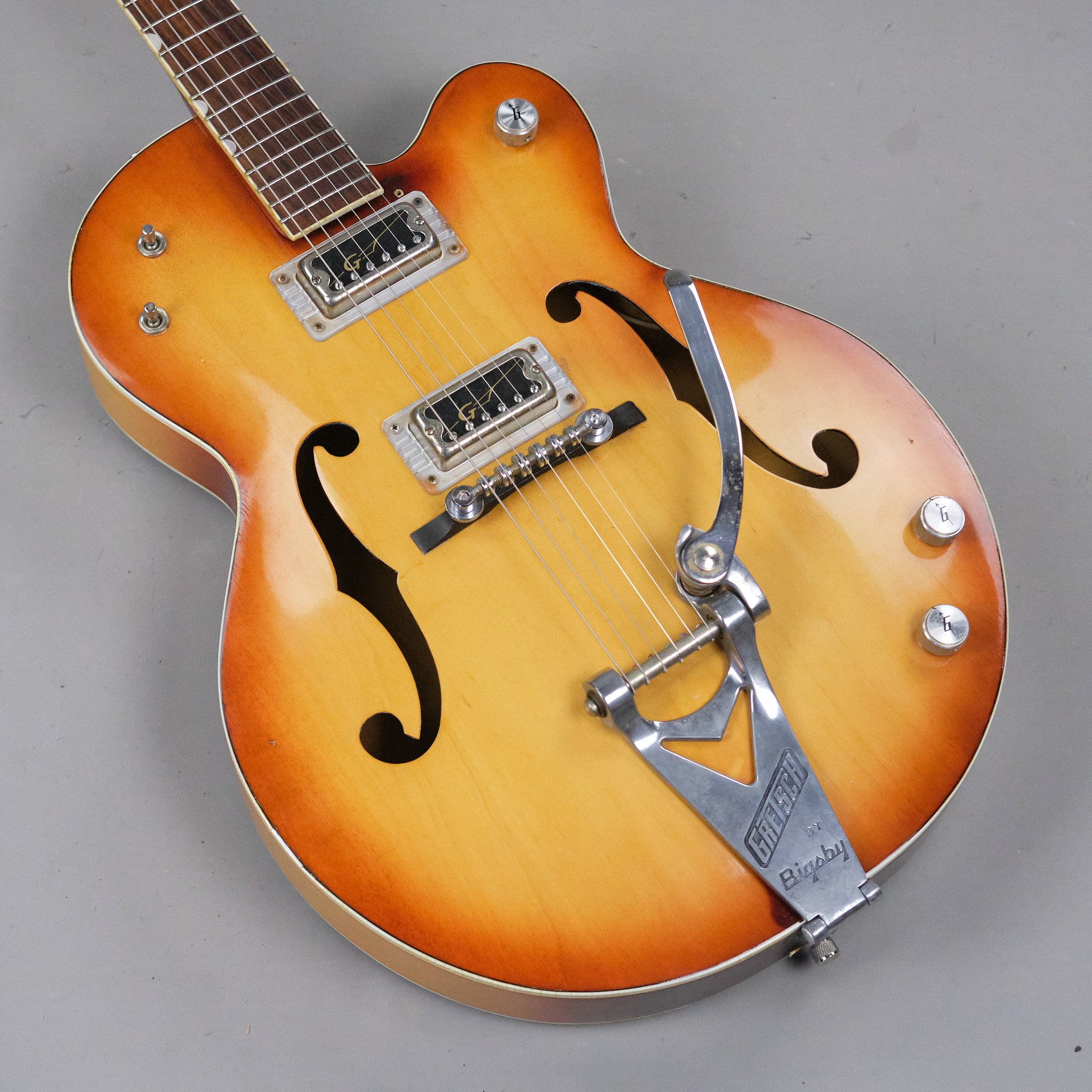 1969 Gretsch Double Anniversary 6117 (USA, Sunburst, HSC)