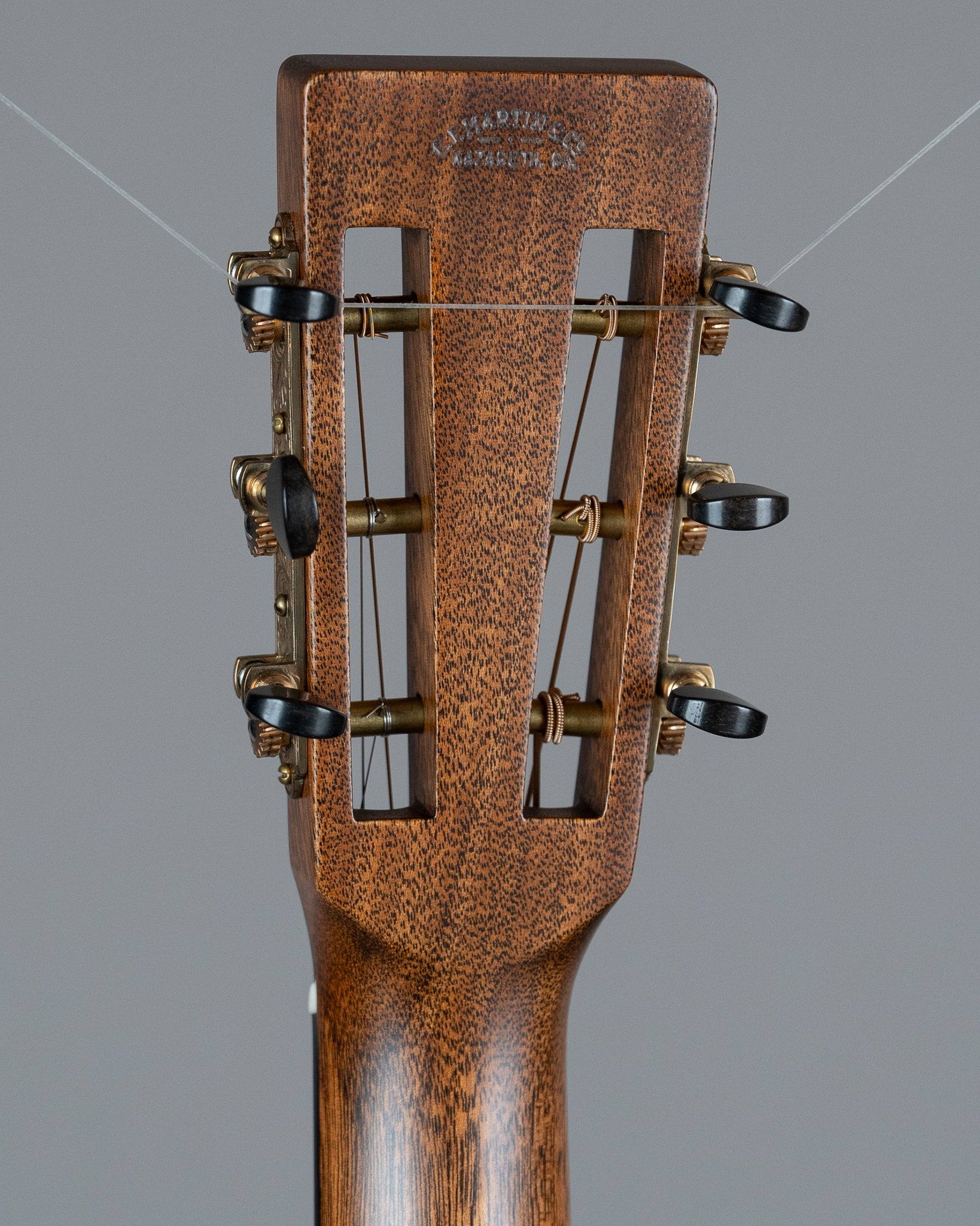 Martin Custom Shop Style-18 00-12 Flame Mahogany TBS