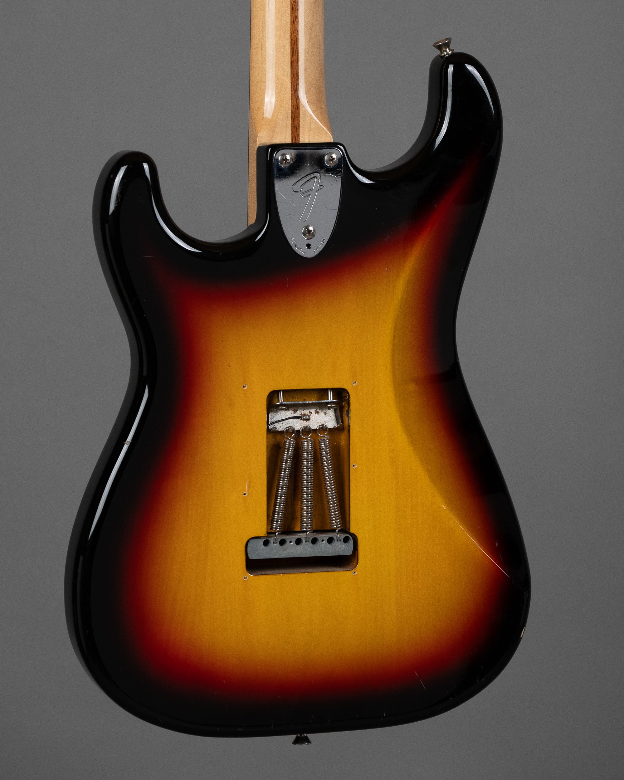 2017 Fender Japan Traditional '70s Strat (Japan, Sunburst)