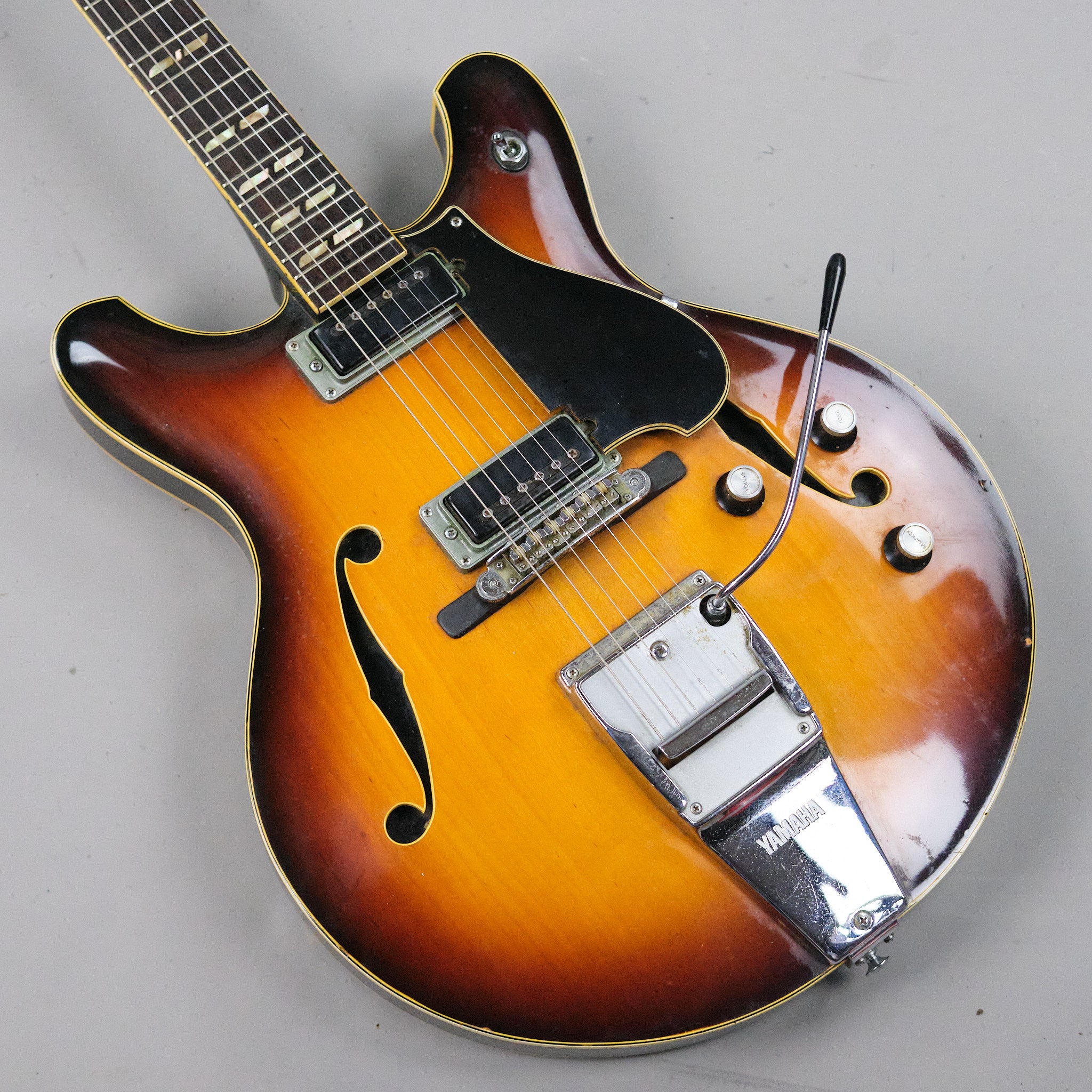 c1960s Yamaha SA-50 (Japan, Sunburst, OHSC)