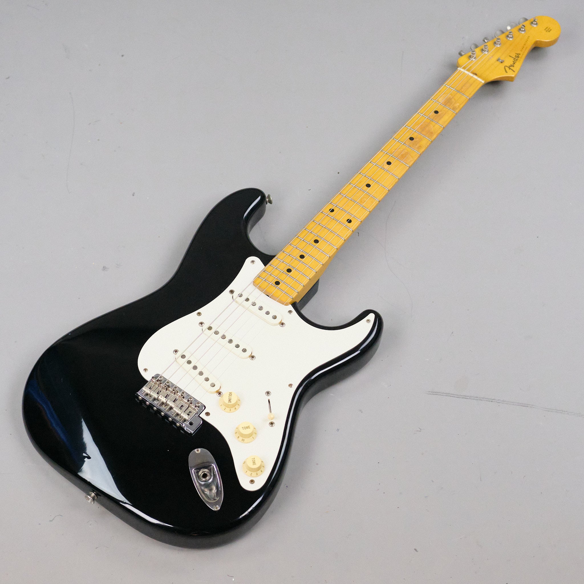 1986 Fender '57 Stratocaster (Japan, Black)