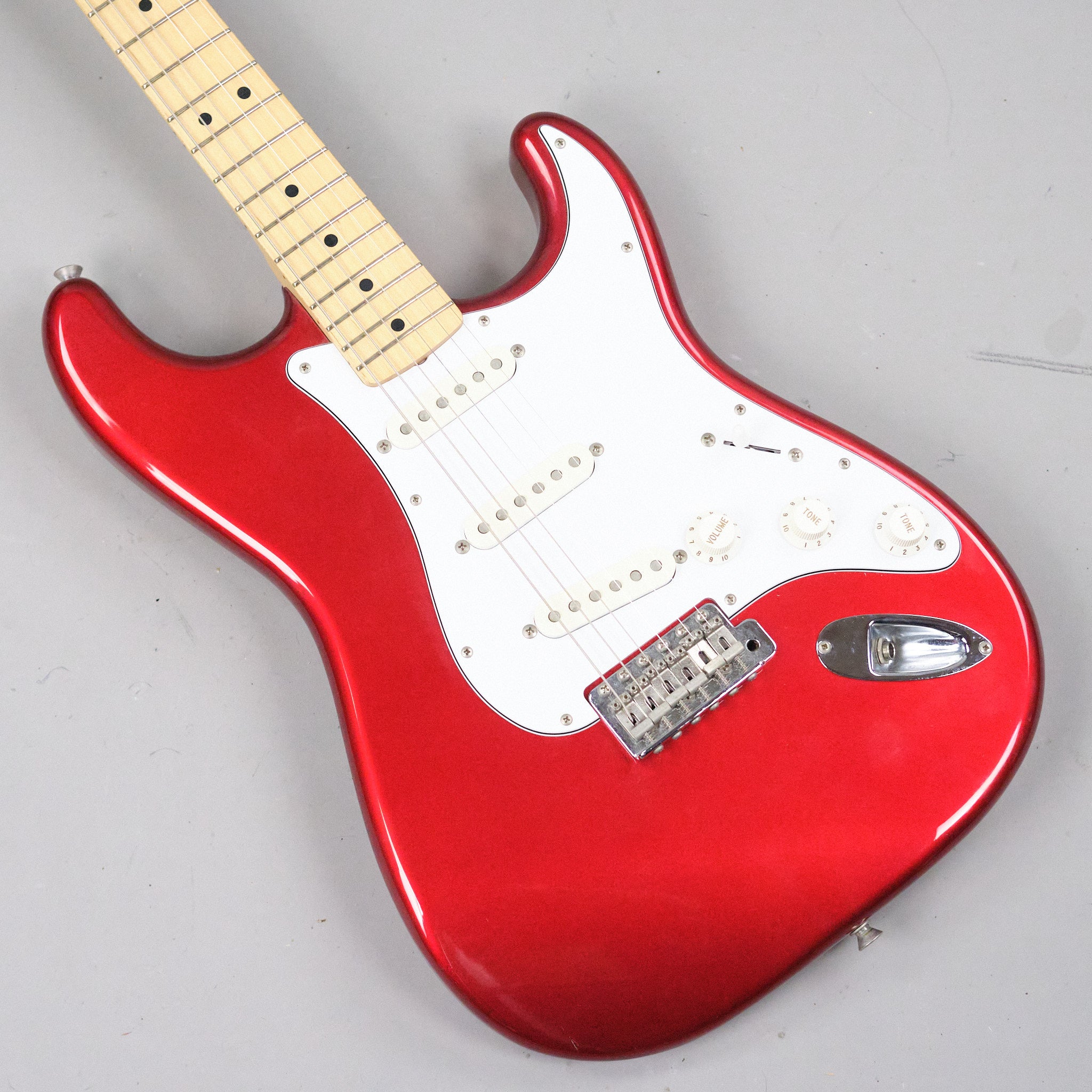 1995 Fender Stratocaster (Japan, Candy Apple Red)