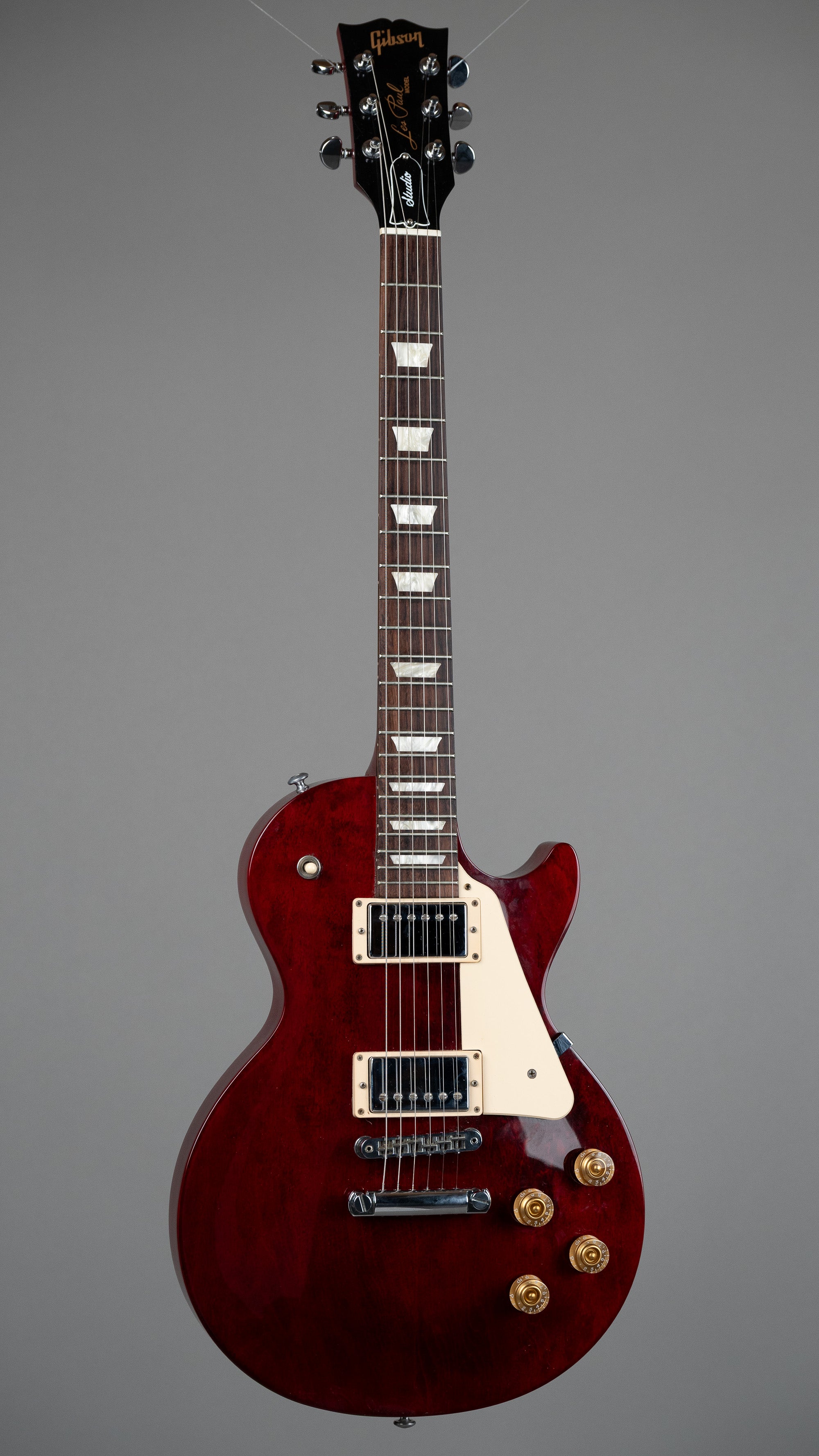 2017 Gibson Les Paul Studio (USA, Cherry, OHSC)