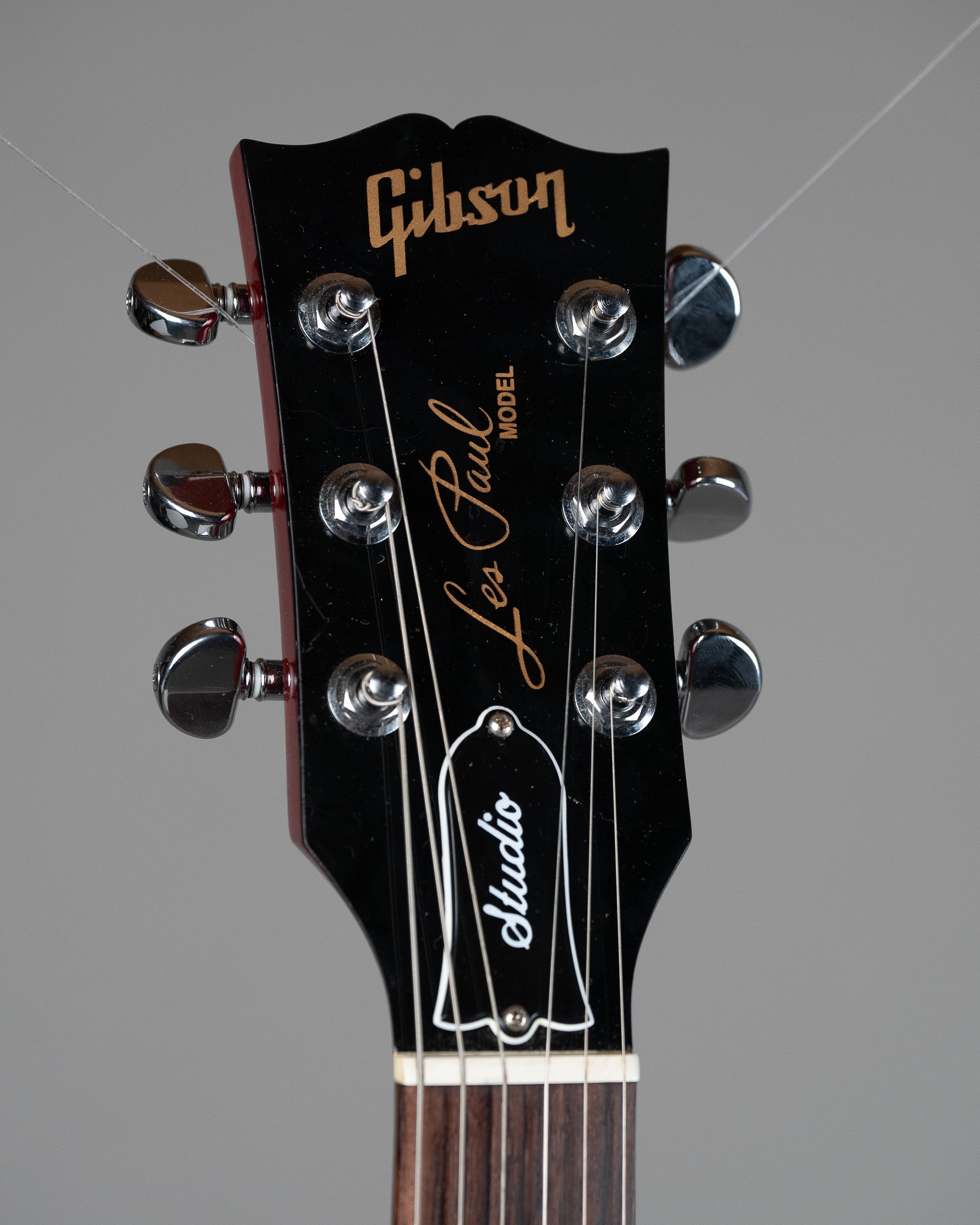 2017 Gibson Les Paul Studio (USA, Cherry, OHSC)