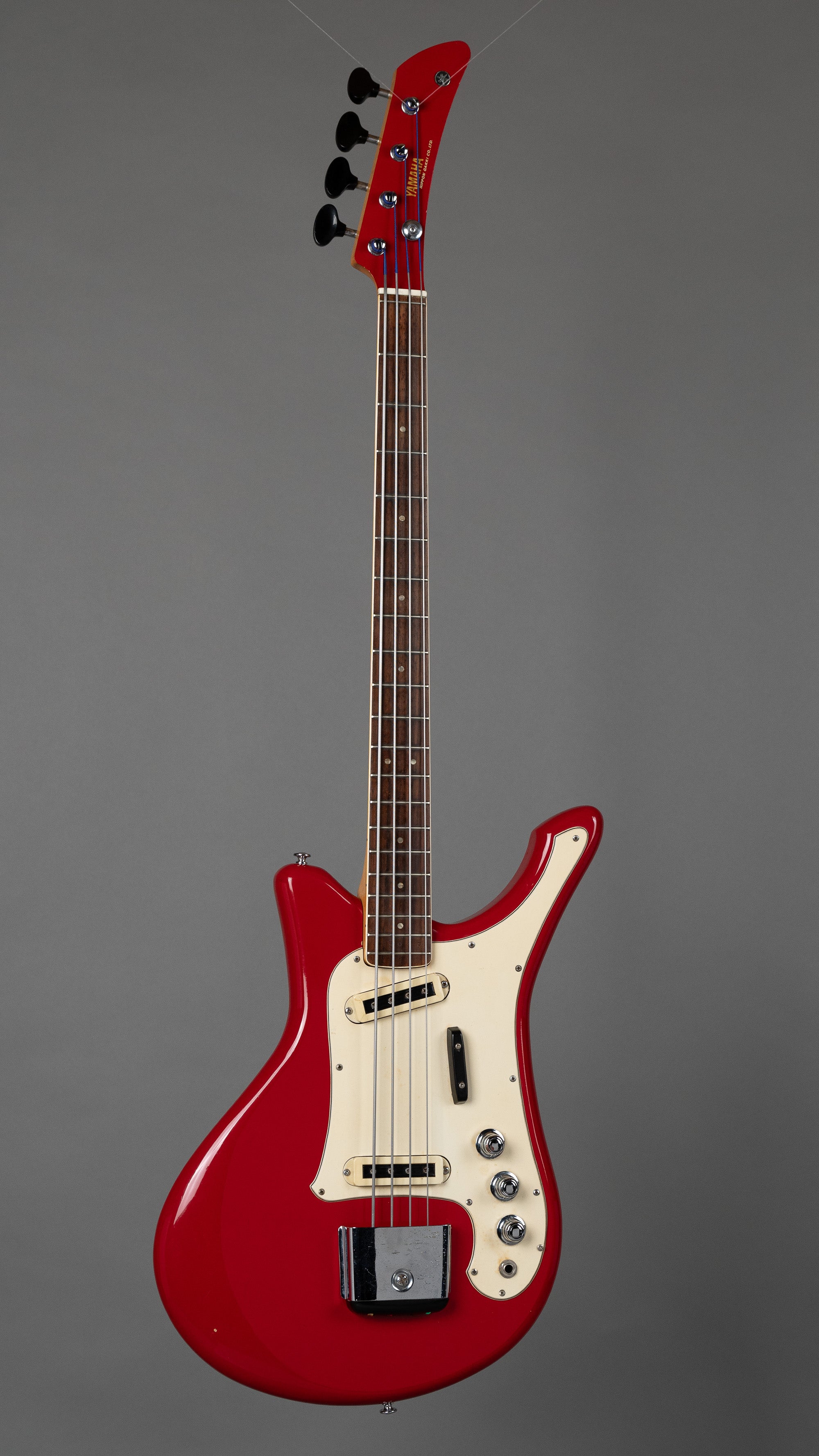 c1966 Yamaha SB-5A (Candy Apple Red, Gig Bag)