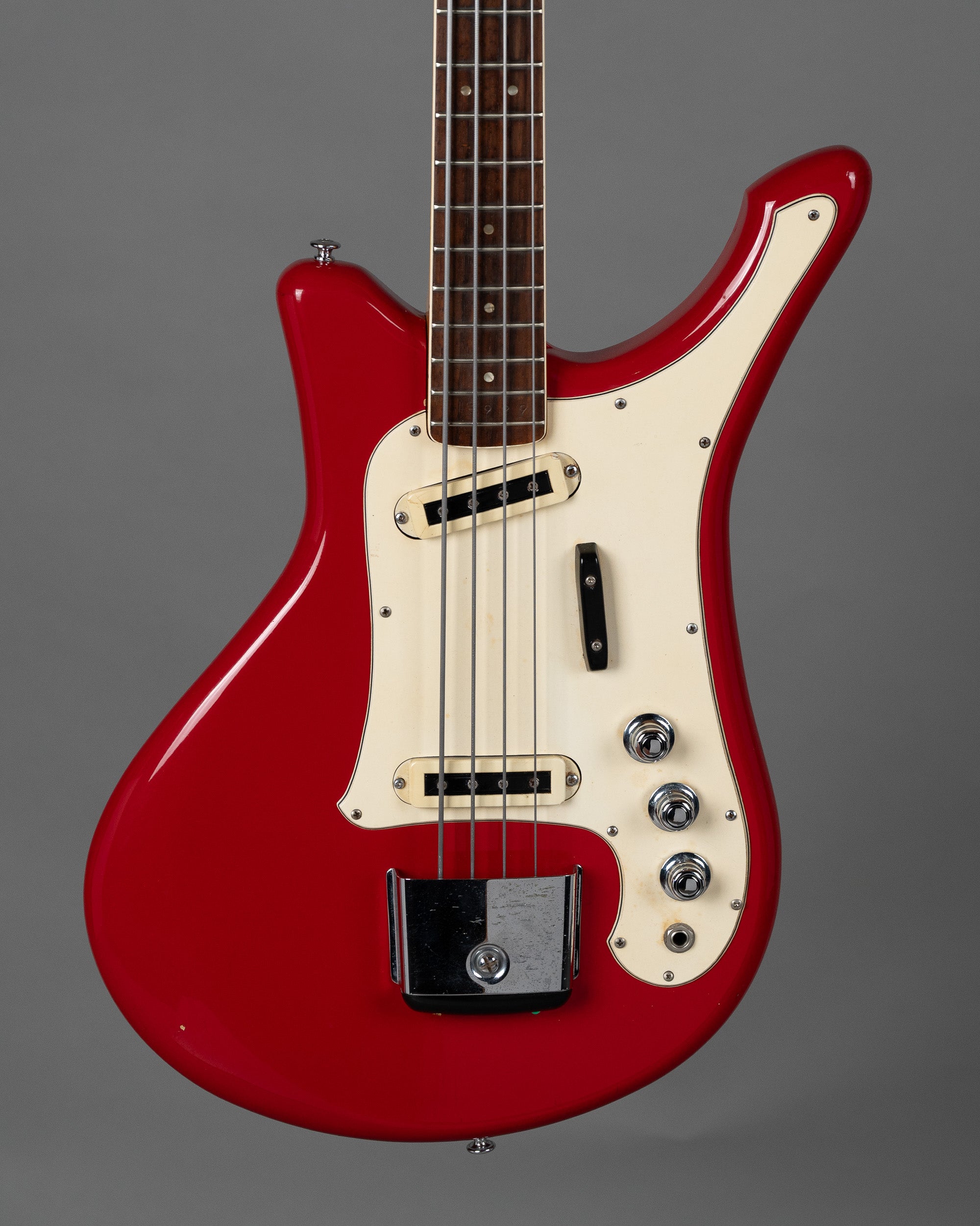 c1966 Yamaha SB-5A (Candy Apple Red, Gig Bag)