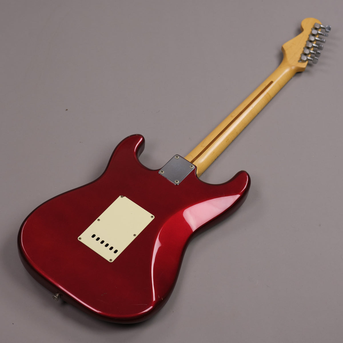 1993 Fender Stratocaster Standard (Japan, Candy Apple Red) *