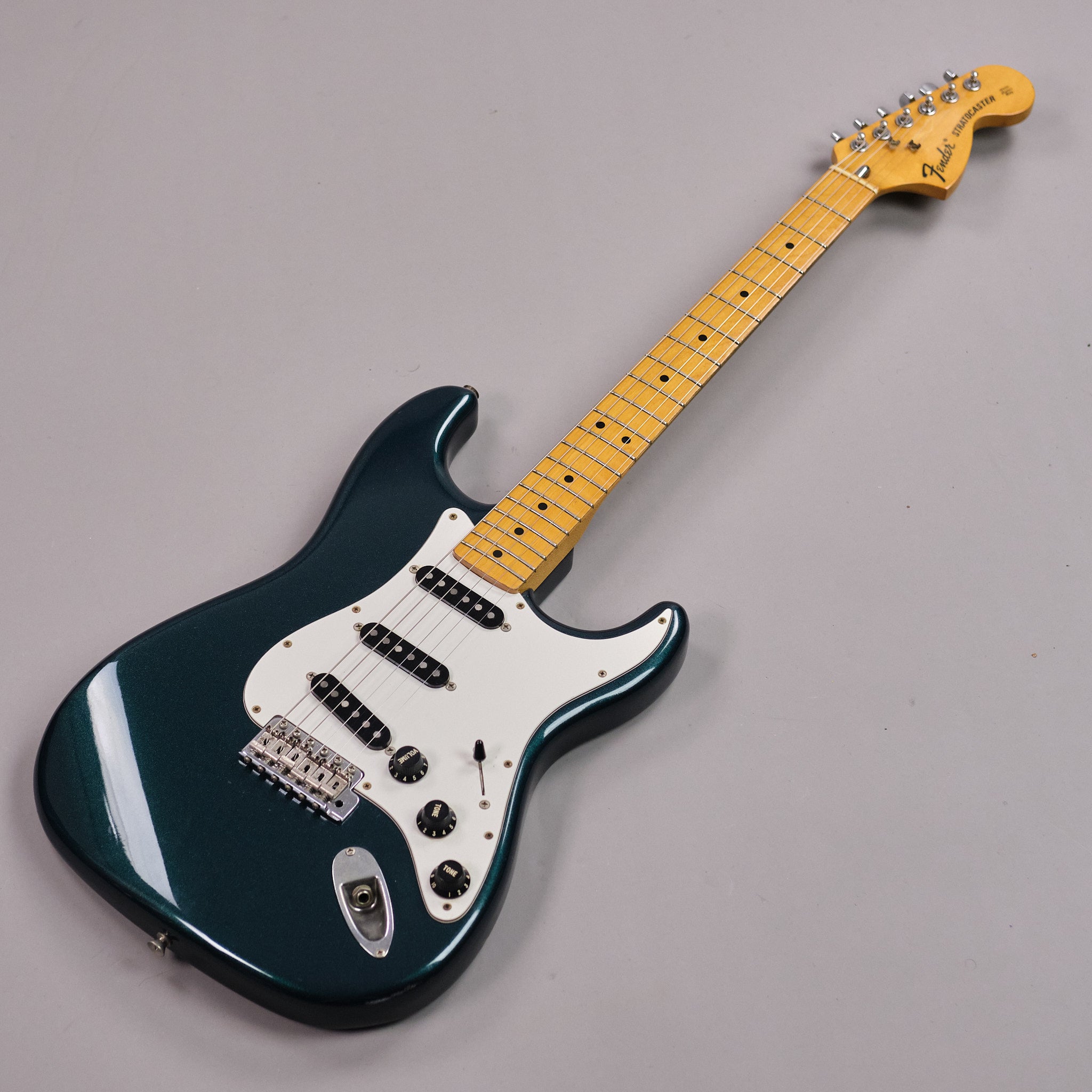 1989 Fender '72 Re-Issue Stratocaster (Japan, Sherwood Green Metallic)