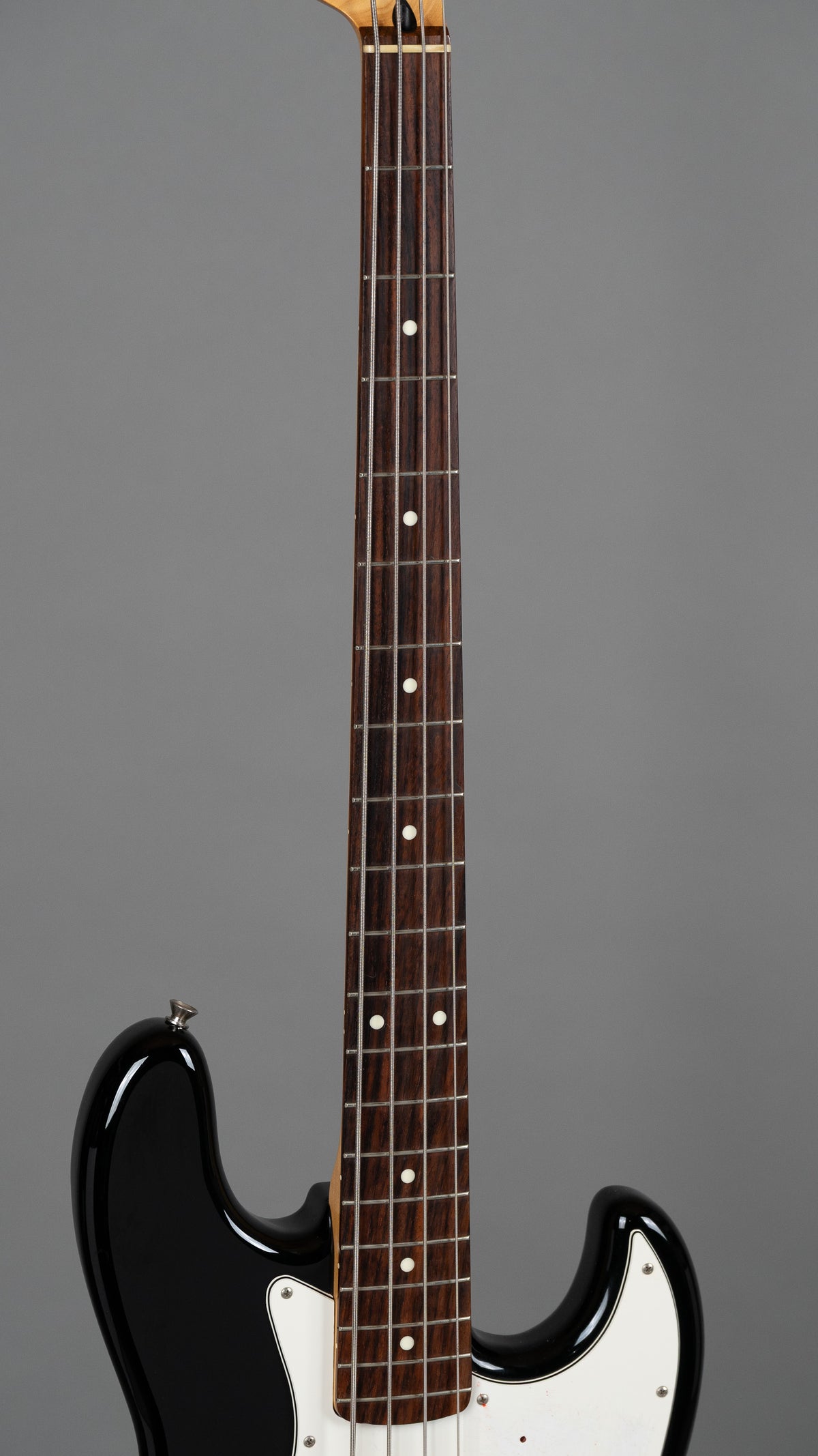 c2002 Fender Standard Jazz Bass (Japan, Black)*
